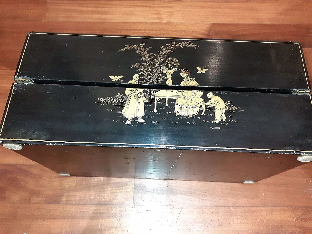 Chinese lap desk in black lacquered wood, 19th century 24