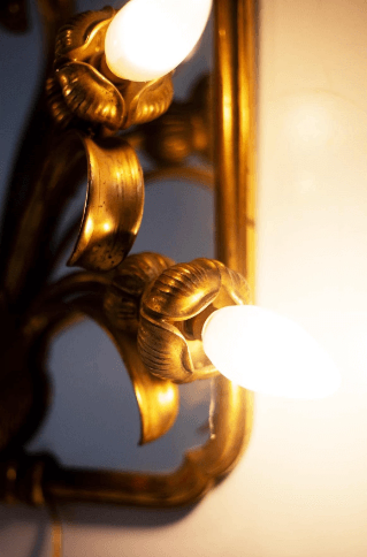 Art Nouveau brass mirror with sconce, early 20th century 3