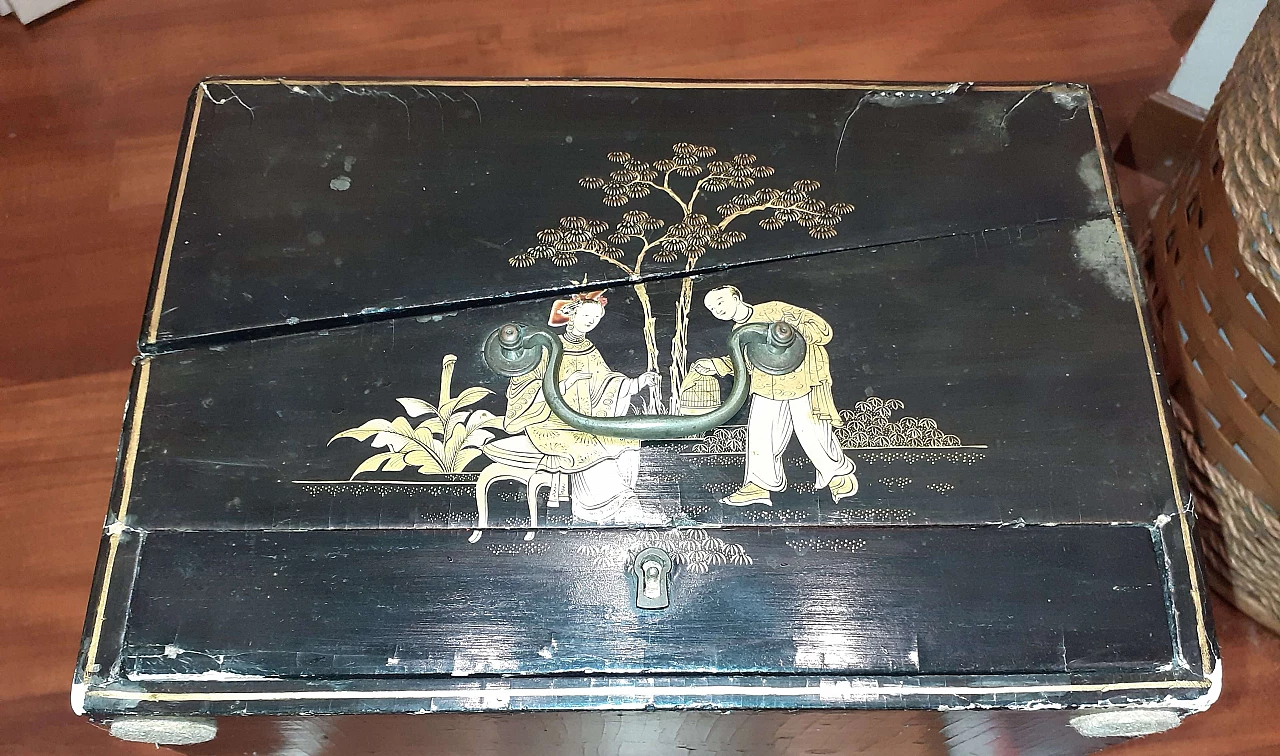 Chinese lap desk in black lacquered wood, 19th century 26