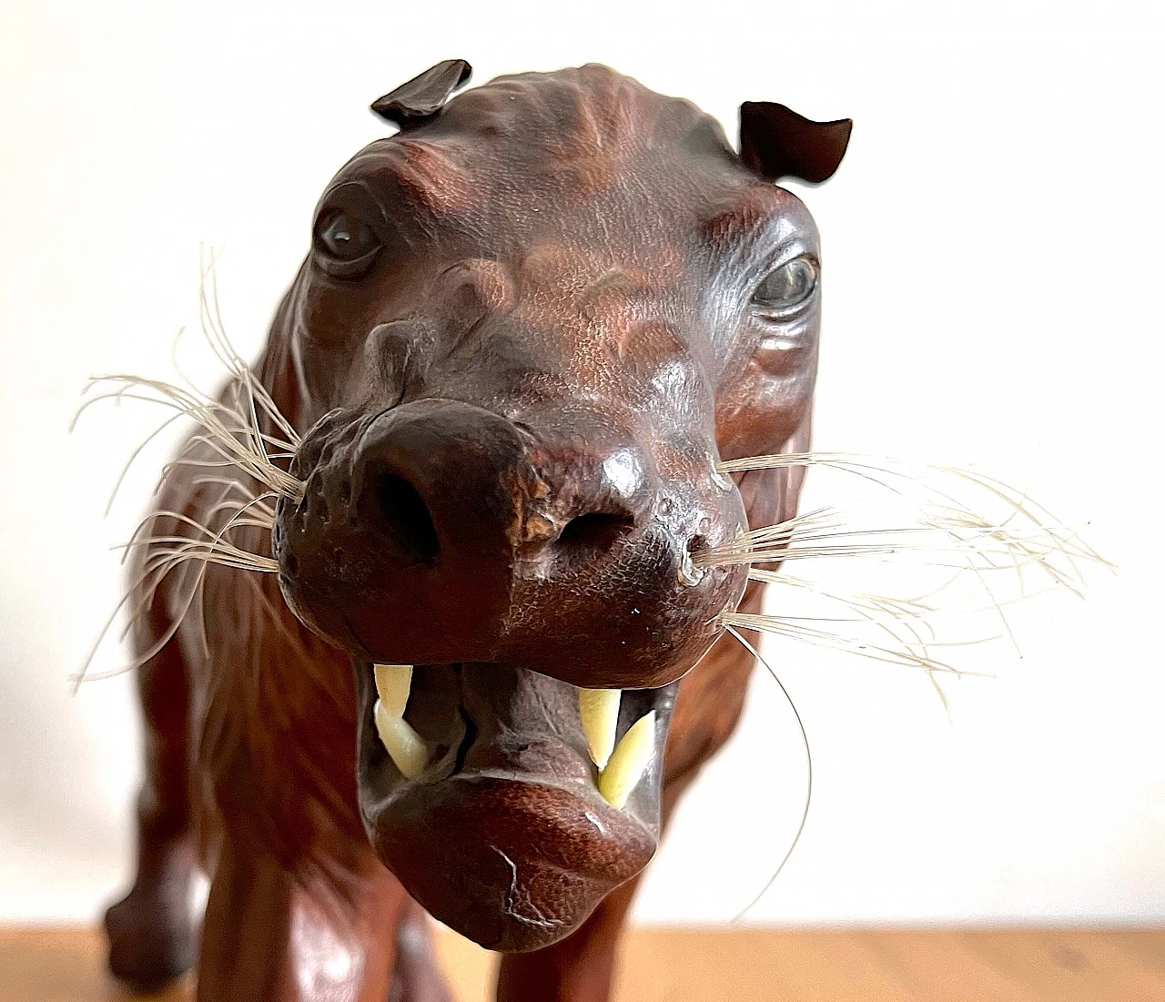 Leather sculpture of a lion, 1970s 12