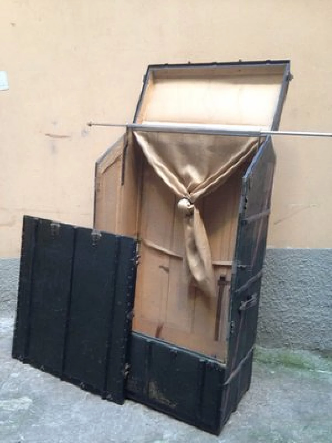 Theater trunk closet, 1940s 4