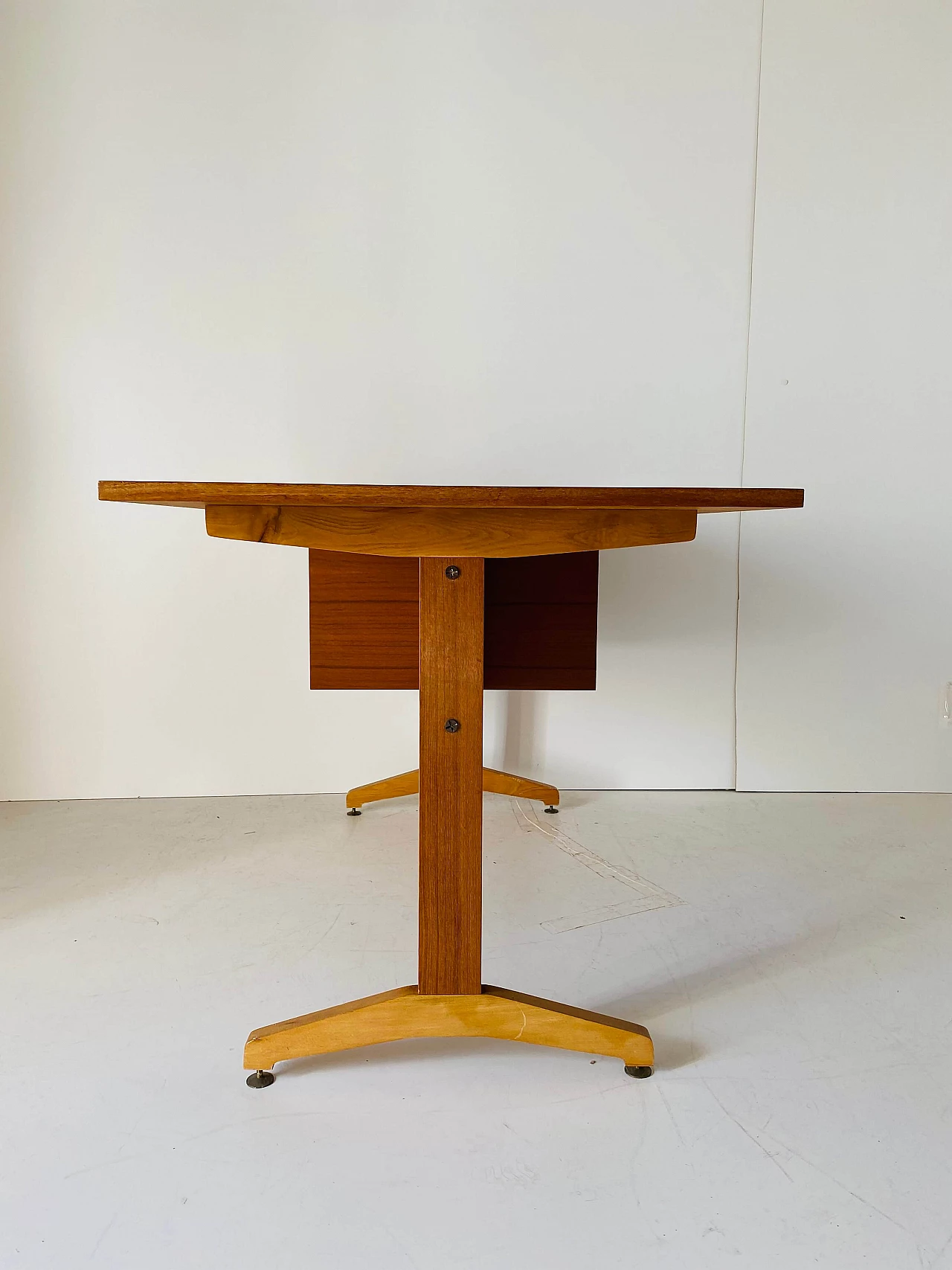 Teak desk, 1960s 8