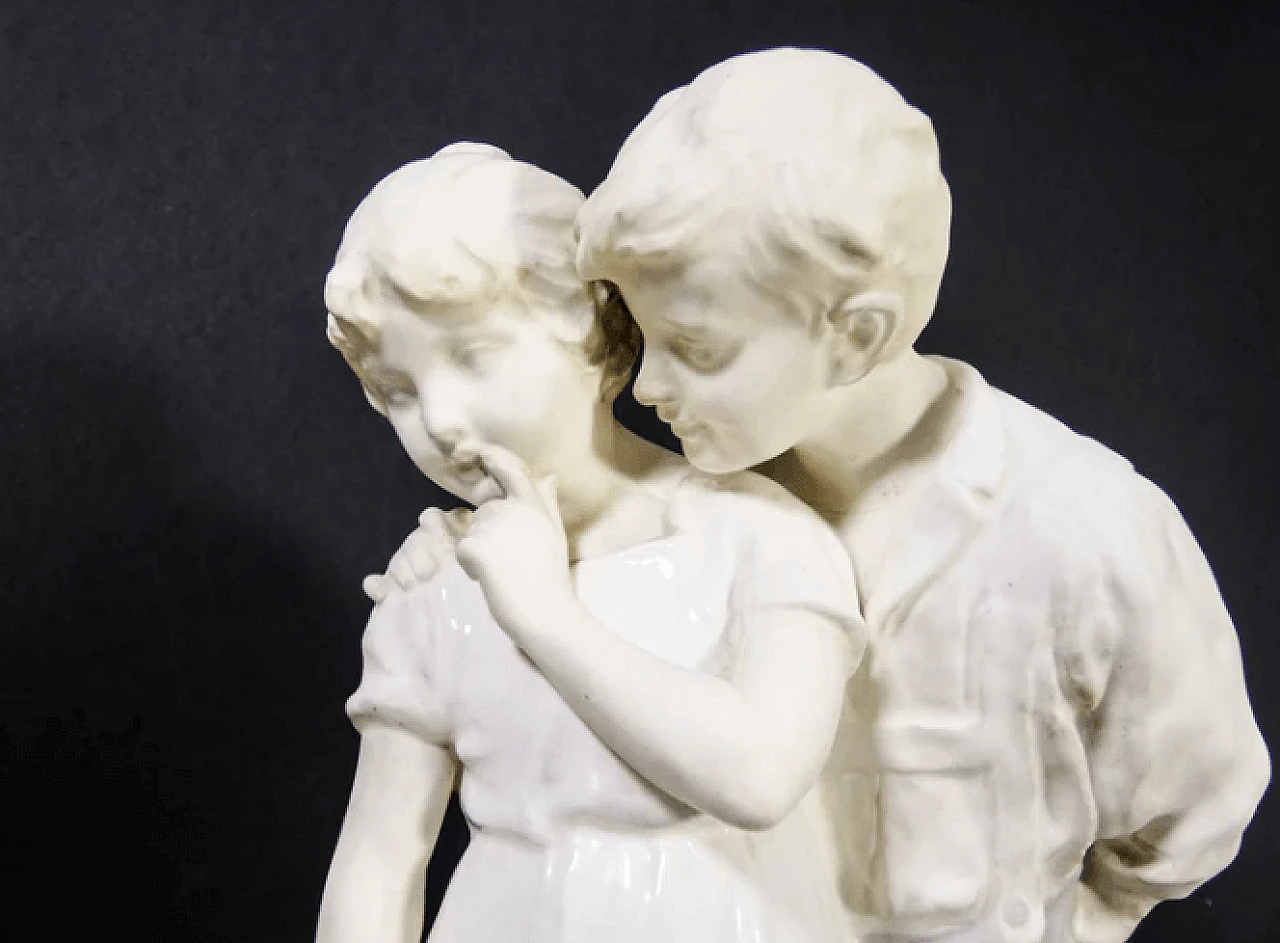 Franz Sautner, Bambini alla fontana, scultura in ceramica, anni '20 2