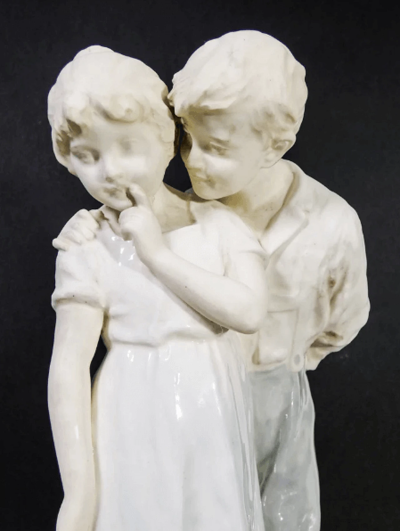 Franz Sautner, Bambini alla fontana, scultura in ceramica, anni '20 11