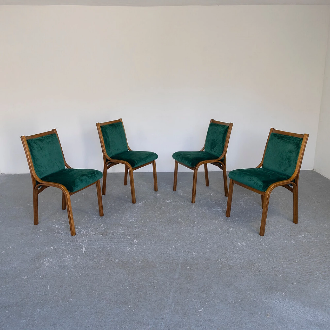 4 Cavour chairs by Gregotti, Meneghetti and Stoppino for SIM in walnut and velvet, 1960s 3