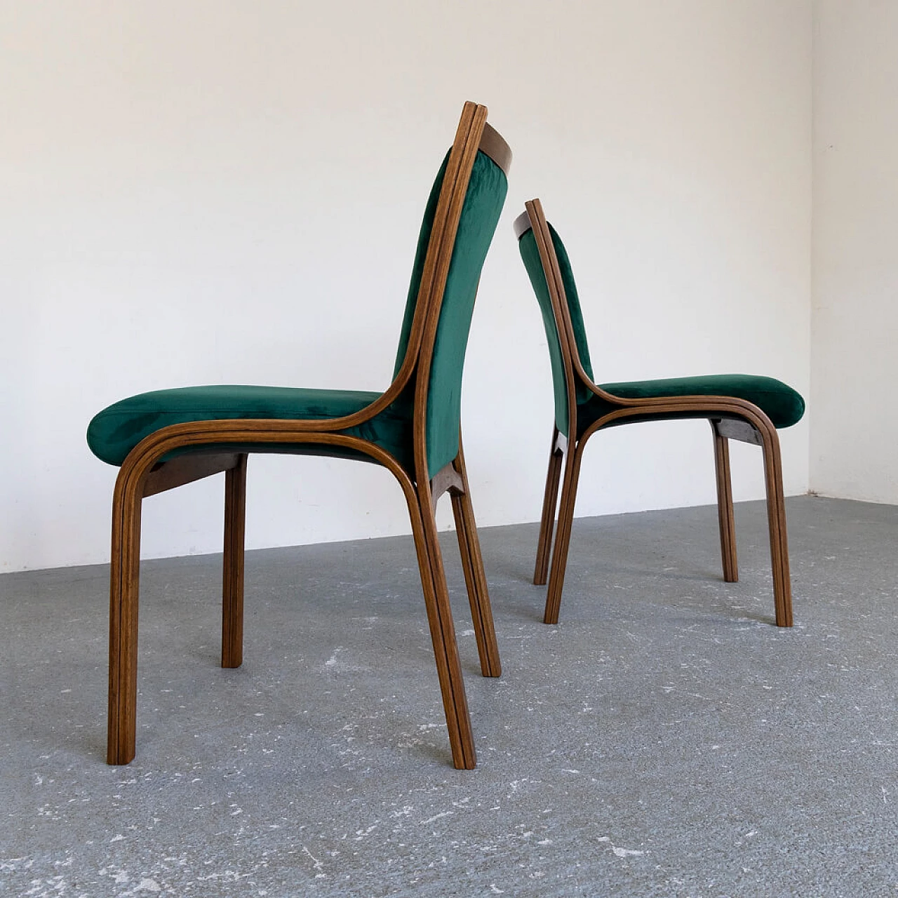 4 Cavour chairs by Gregotti, Meneghetti and Stoppino for SIM in walnut and velvet, 1960s 11