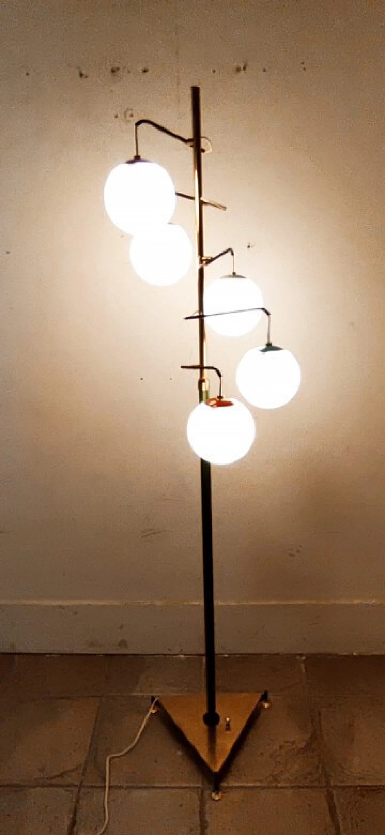 Floor lamp by Arredoluce with tree spheres, 1960s 20