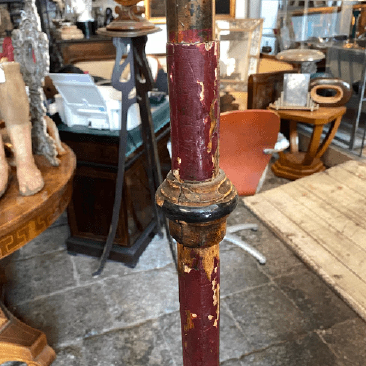 Pair of procession torches in painted wood and iron, mid-19th century 4