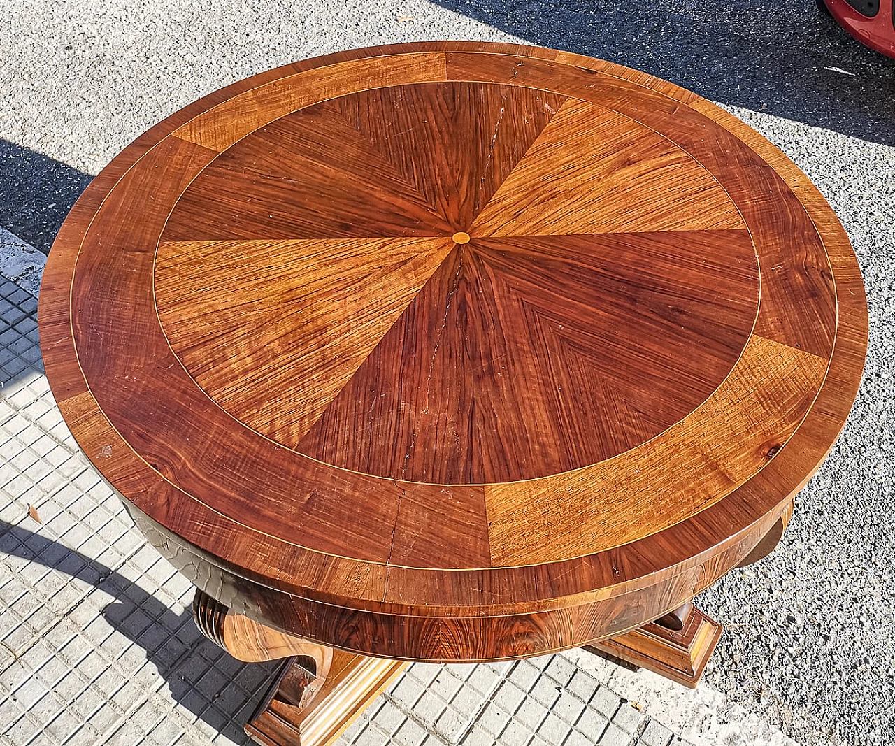 Empire-style walnut panelled round table, 1870 3