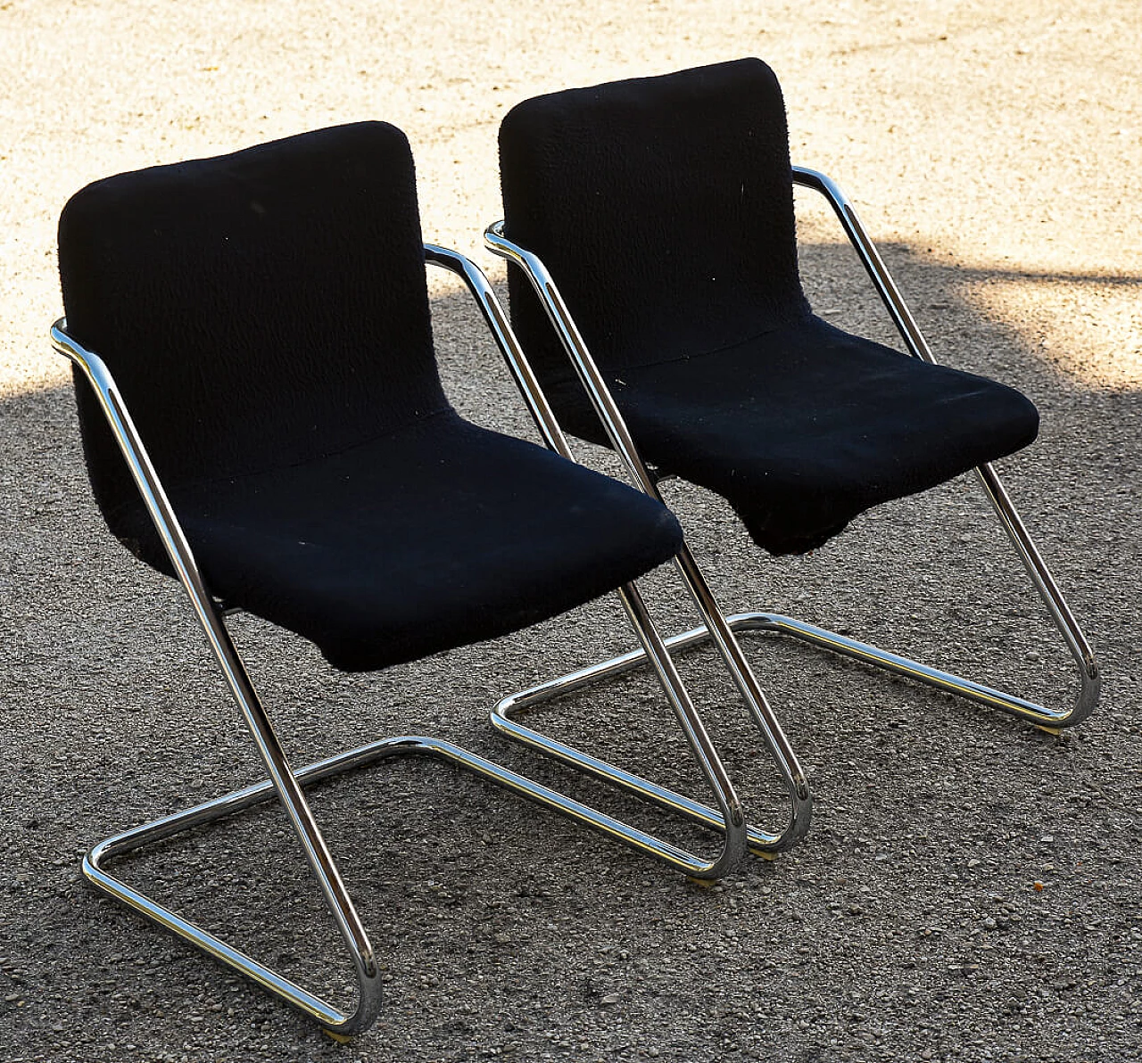 Pair of steel and blue velvet chairs, 1960s 8