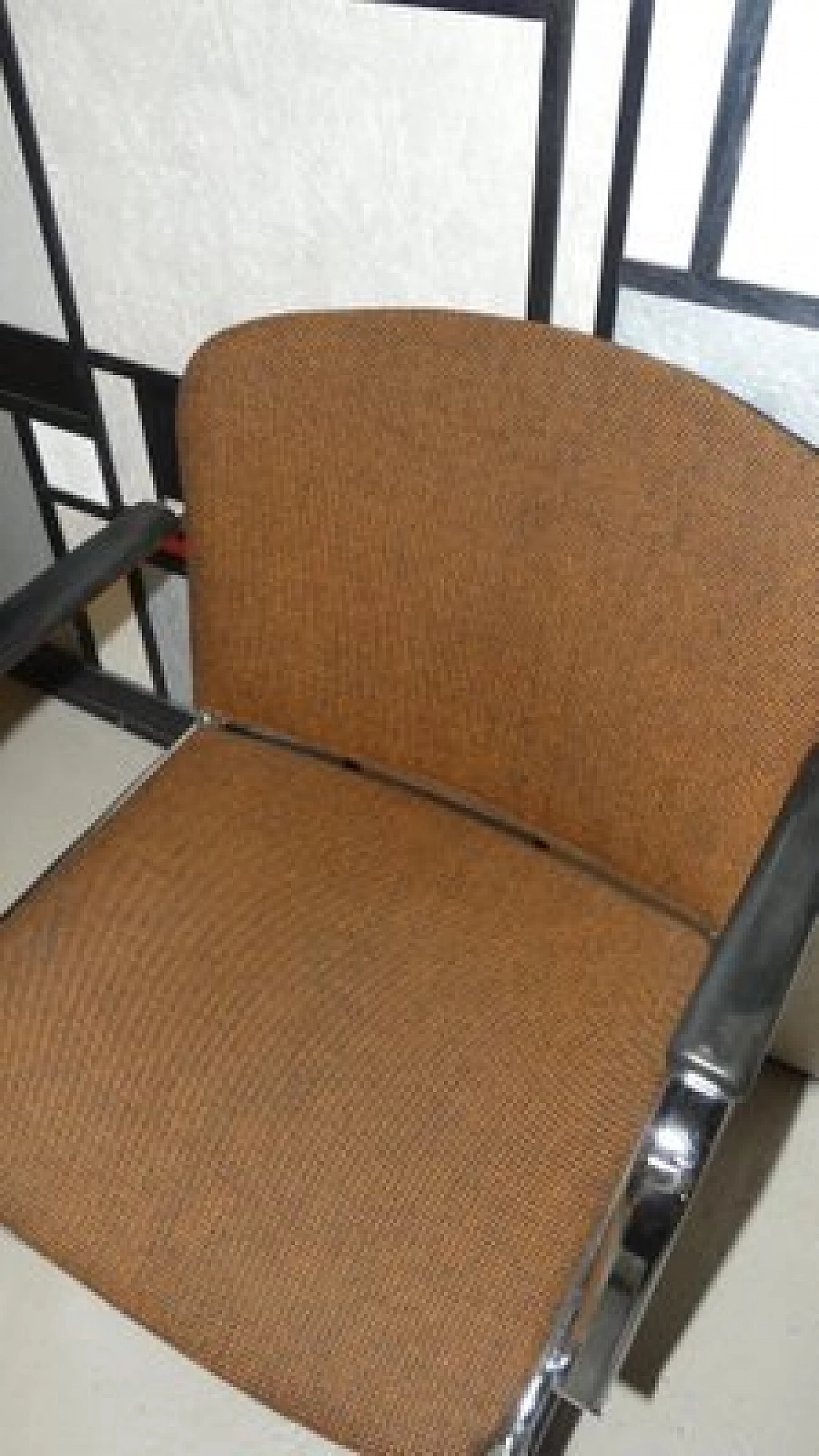 4 Wool and steel chairs with armrests, 1970s 9