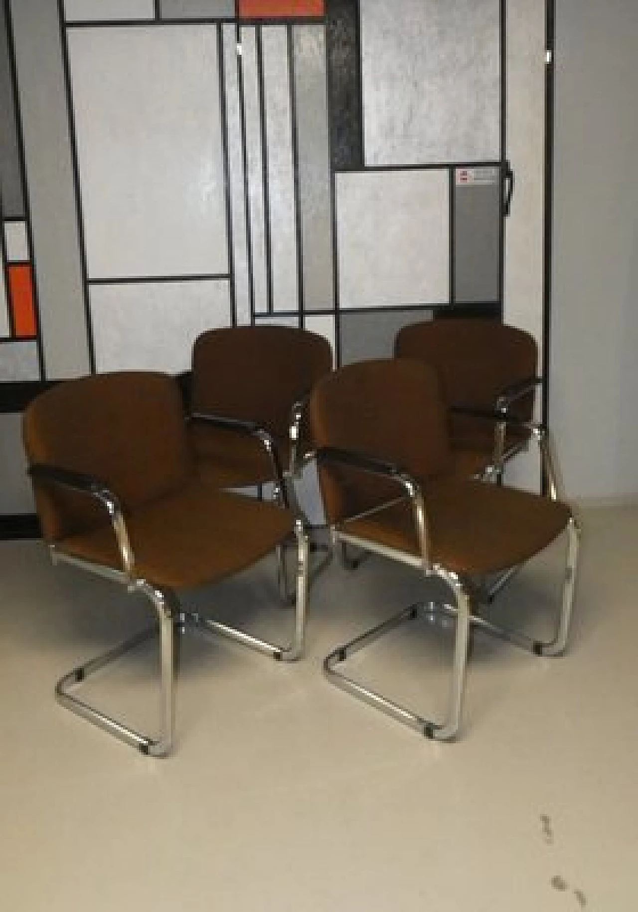 4 Wool and steel chairs with armrests, 1970s 23