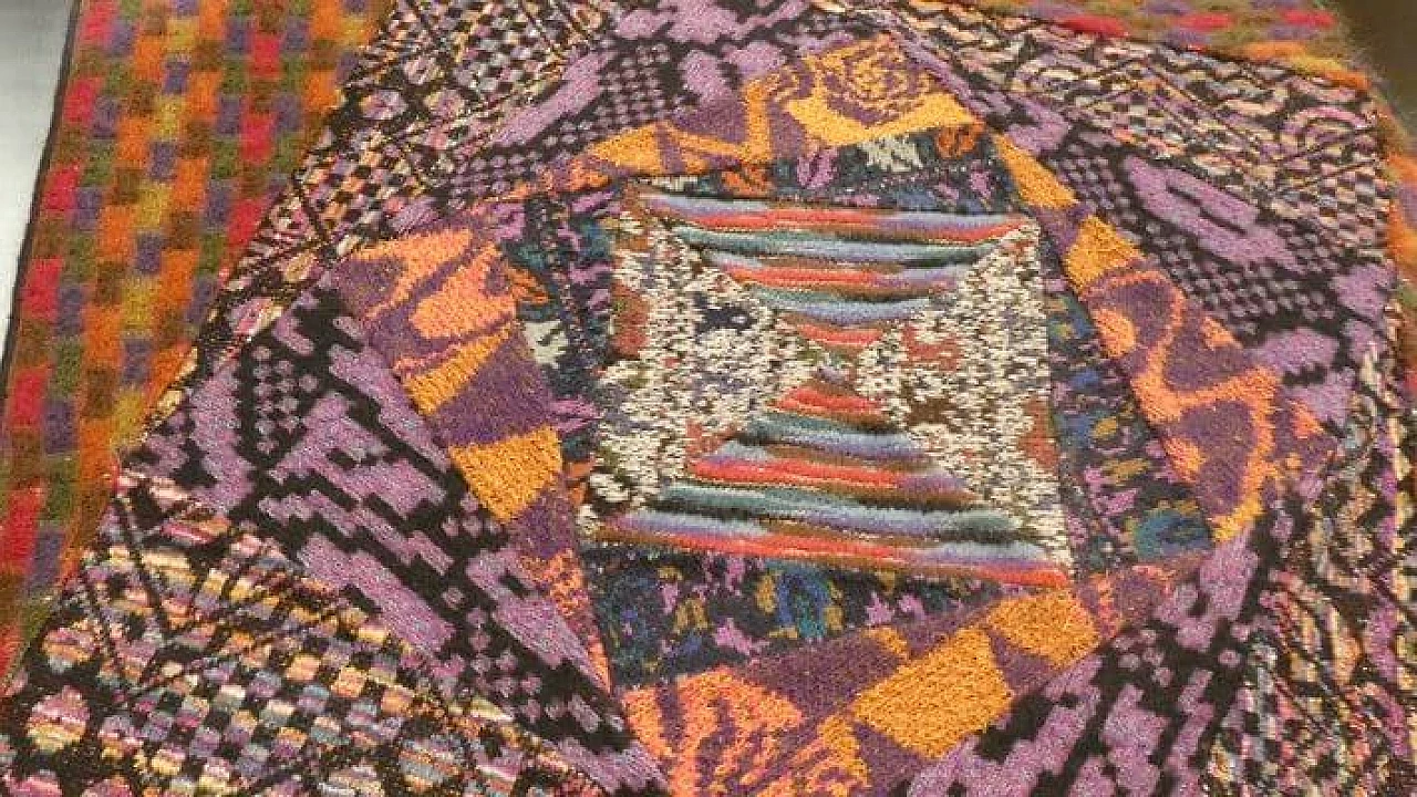 Pair of Missoni tapestries with wooden frame, 1980s 8