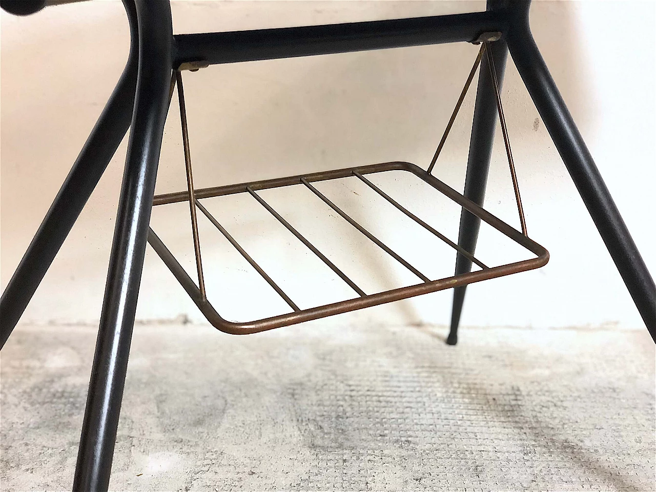 Glass coffee table with magazine rack, 1960s 4