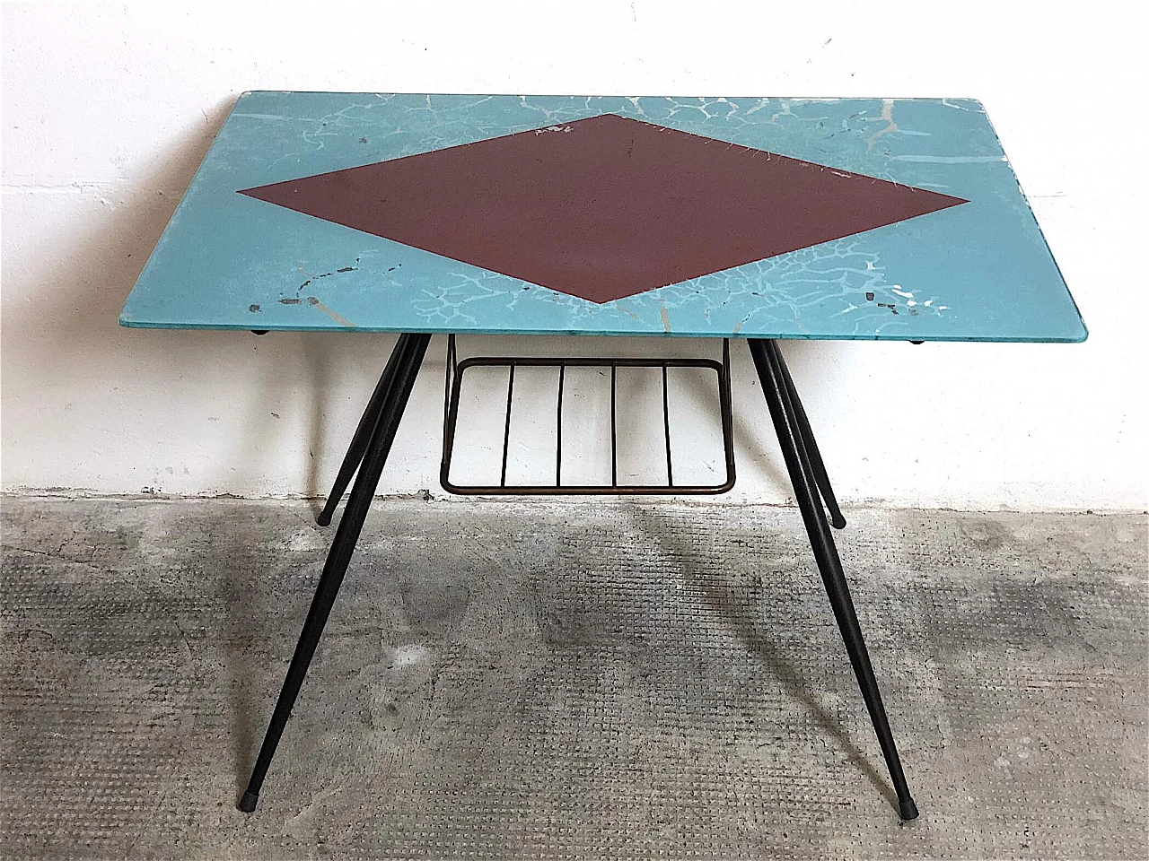 Glass coffee table with magazine rack, 1960s 6