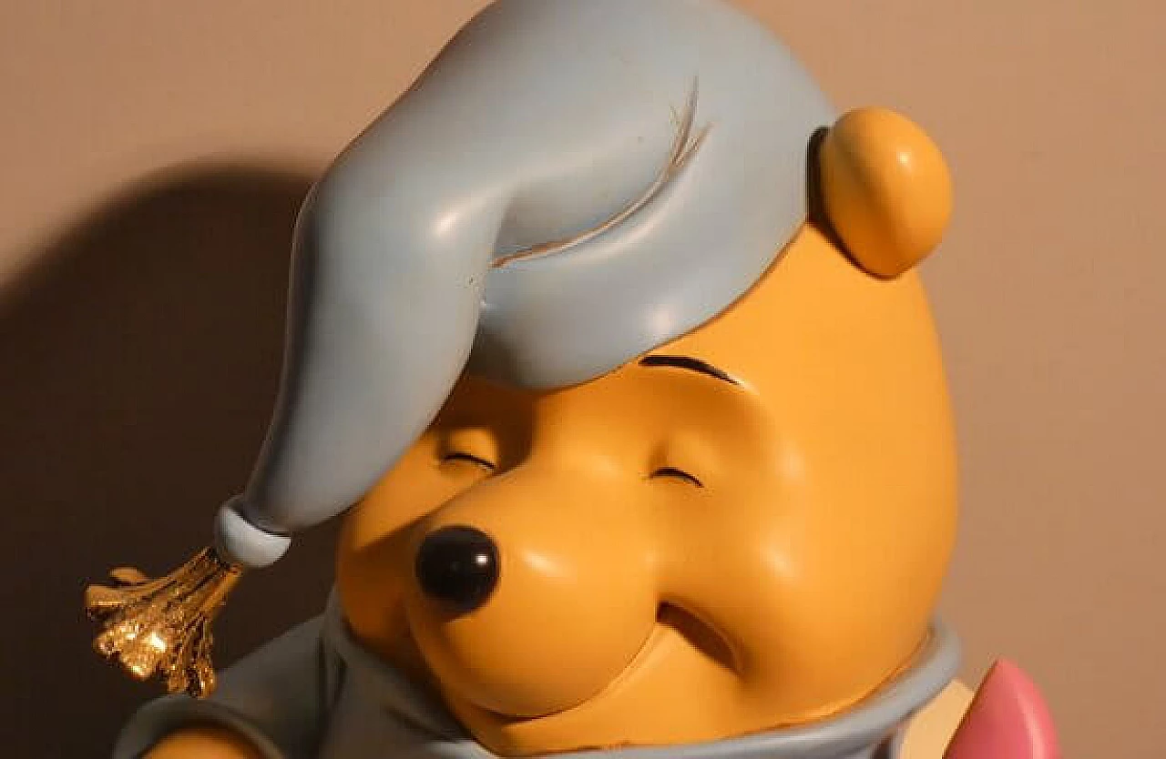 Statuetta di Winnie the Pooh e Pimpi di Peter Mook per Disney 9