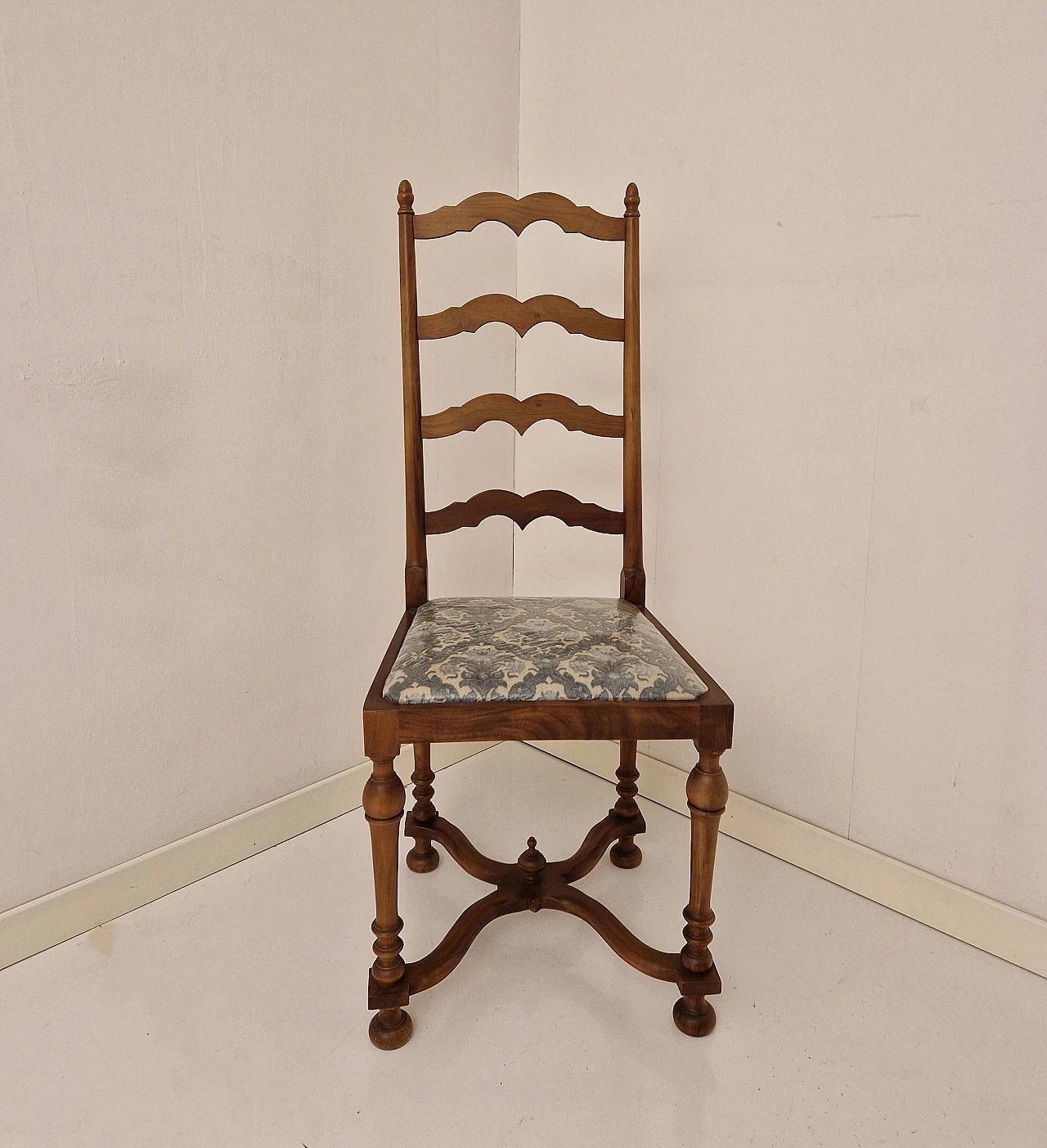 6 Chairs in solid national walnut and damask velvet 1