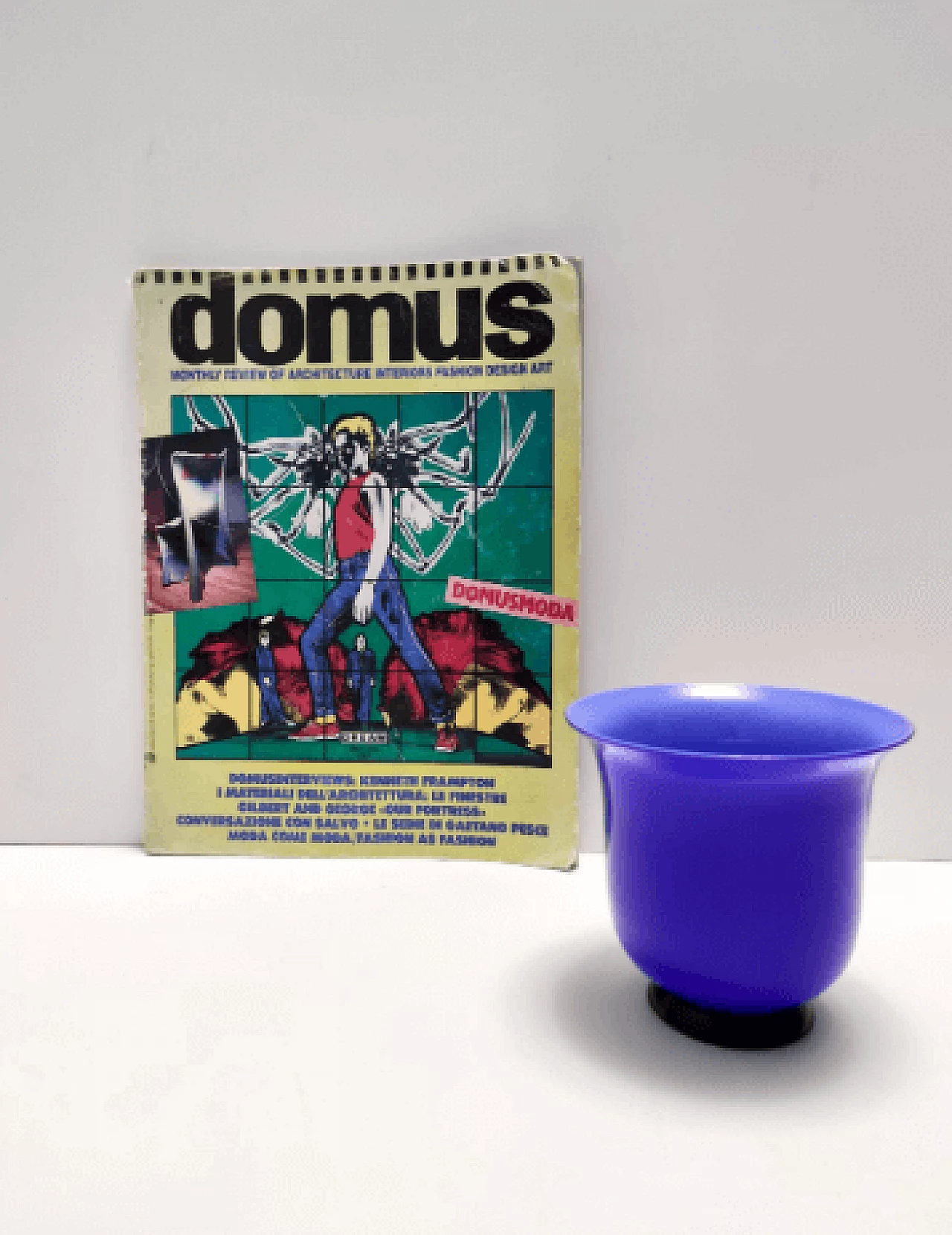 Vaso Anni Trenta in vetro opalino blu di Paolo Venini, anni '90 4