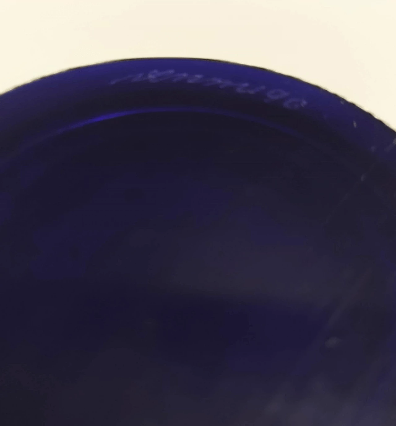 Vaso Anni Trenta in vetro opalino blu di Paolo Venini, anni '90 9