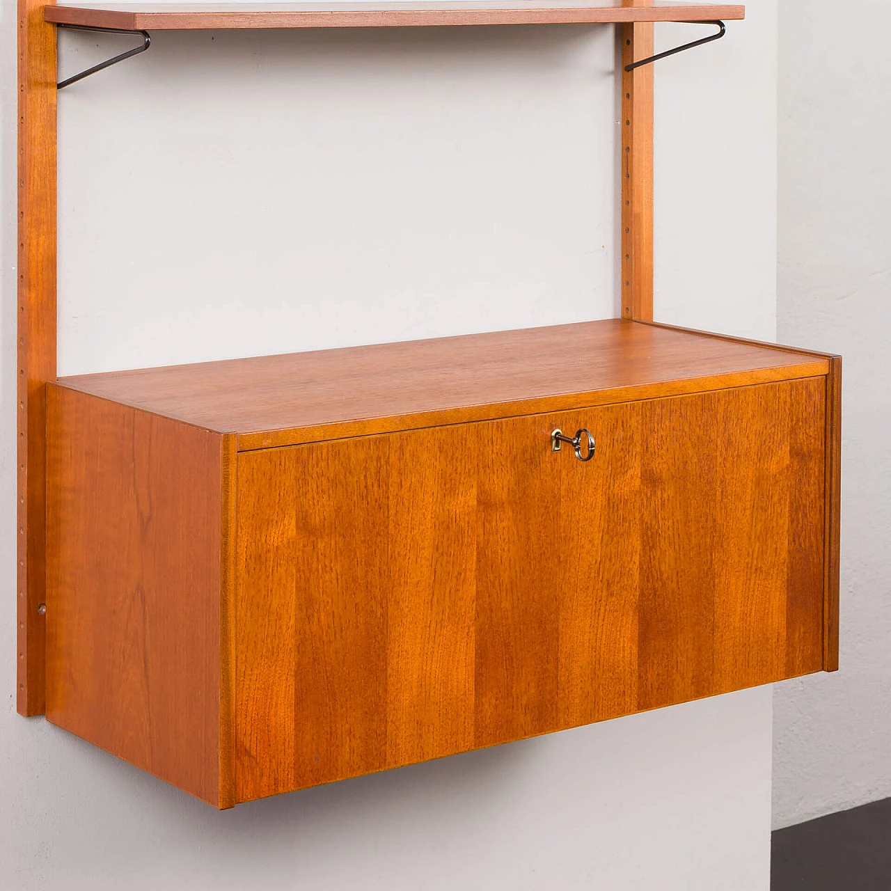 Hanging teak bookcase with desk in the style of Cadovius and Sorensen, 1970s 13