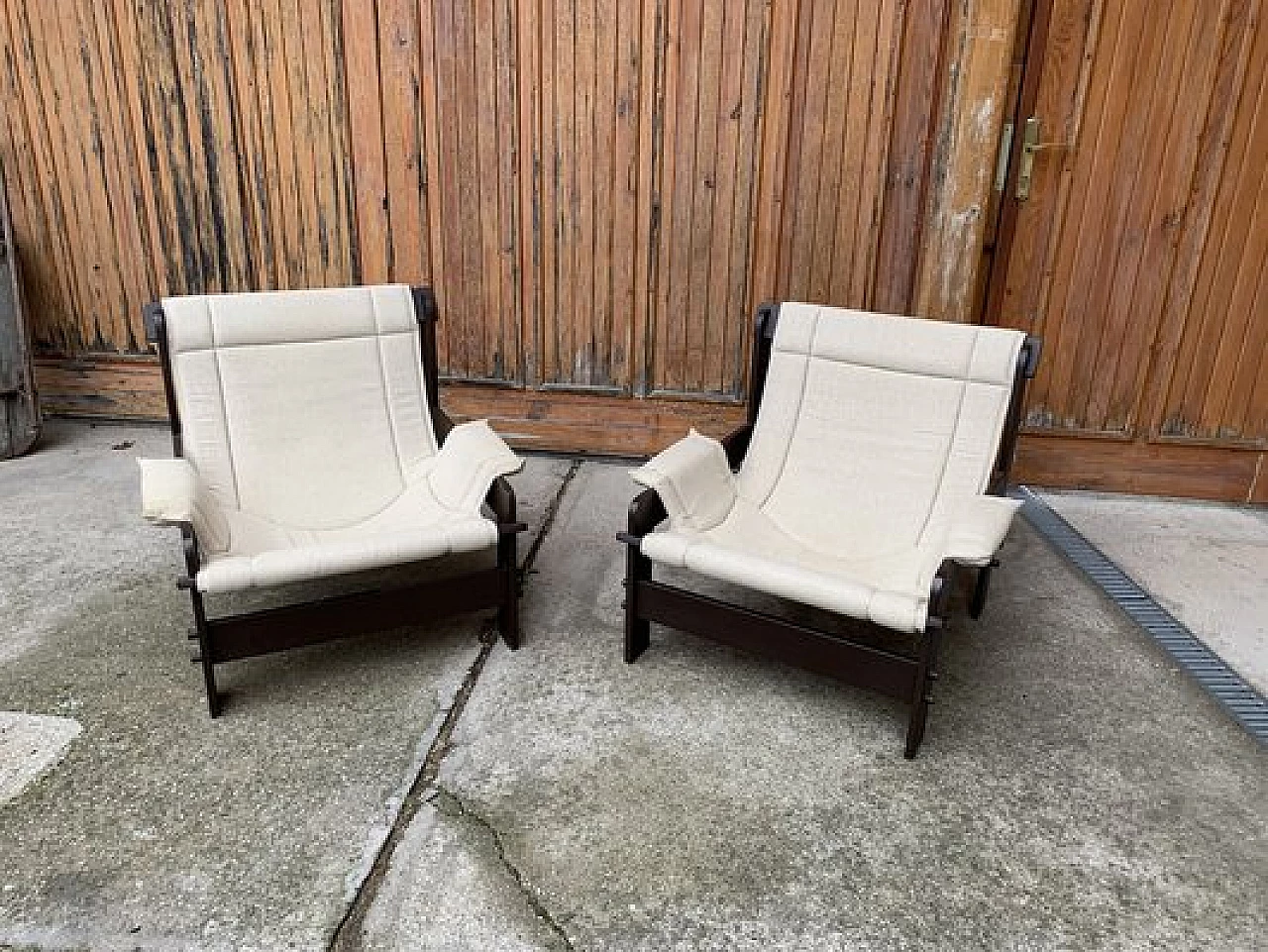 Pair of wood and fabric armchairs by Képcsarnok, 1970s 1