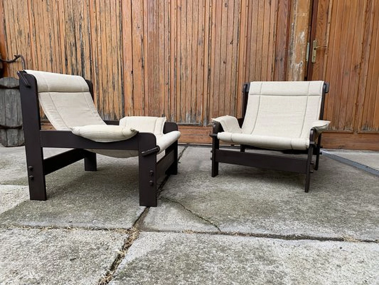 Pair of wood and fabric armchairs by Képcsarnok, 1970s 3