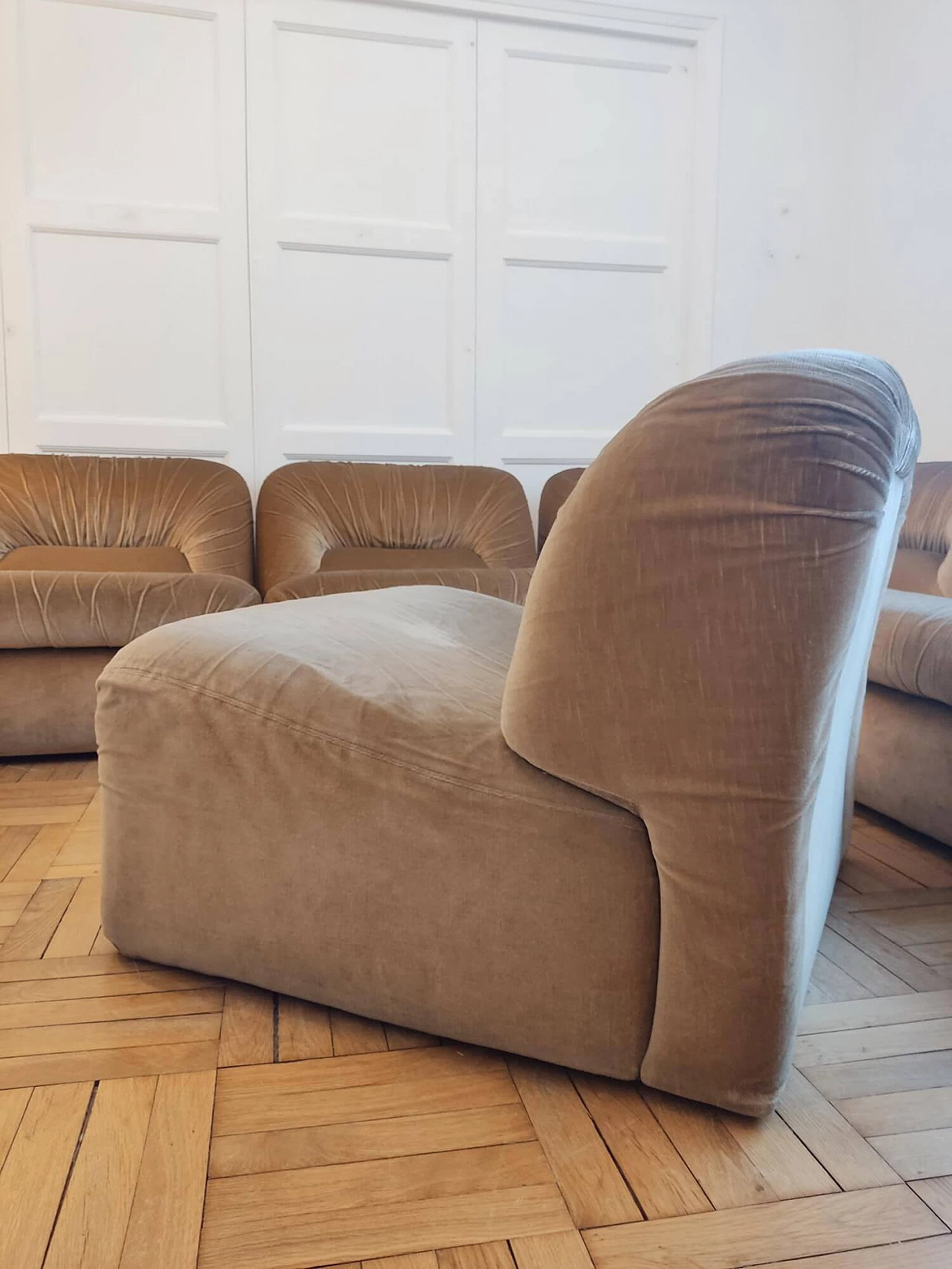 Pair of brown velvet armchairs by Lev & Lev, 1970s 5