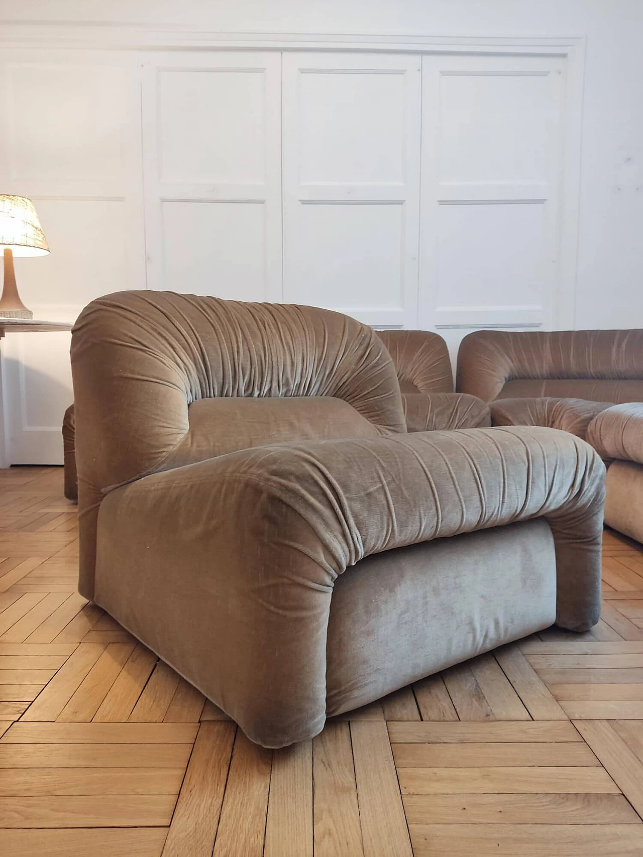 Pair of brown velvet armchairs by Lev & Lev, 1970s 6