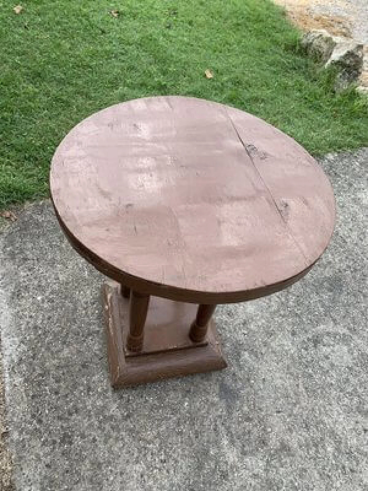 Round wooden coffee table, 1930s 3