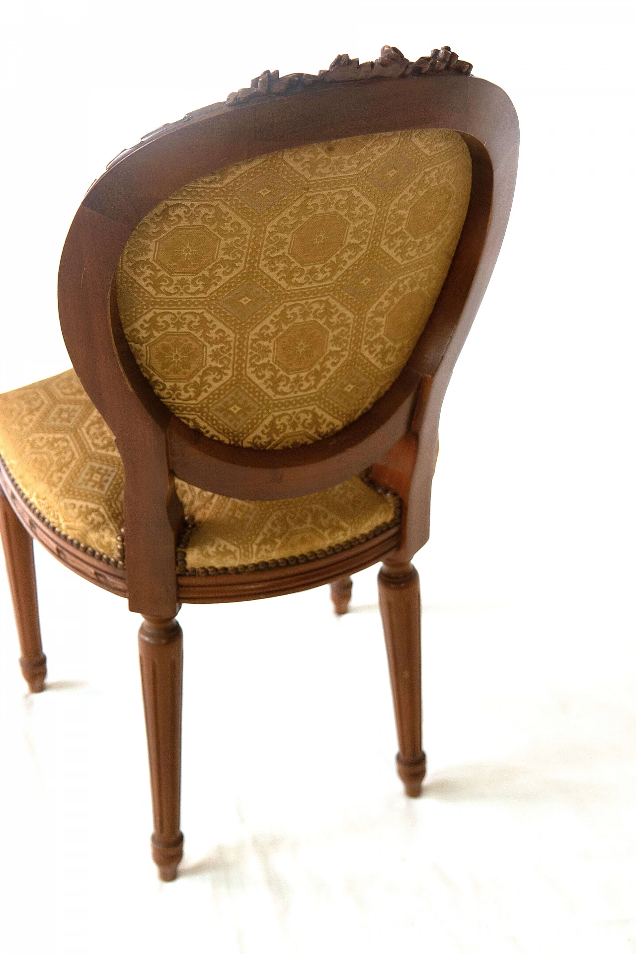 10 Solid walnut chairs in Louis XVI style with turned legs, early 20th century 3