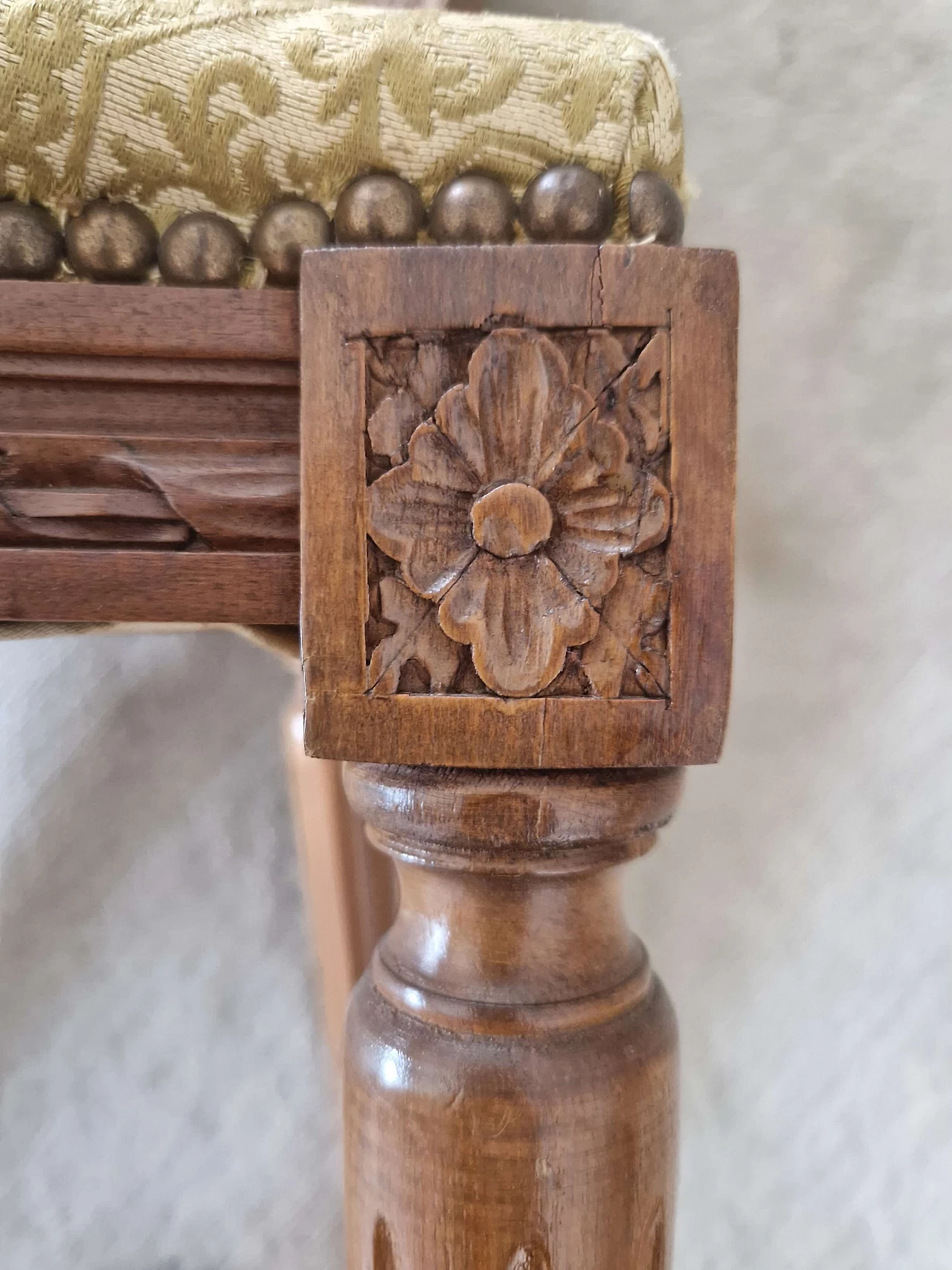 10 Solid walnut chairs in Louis XVI style with turned legs, early 20th century 5