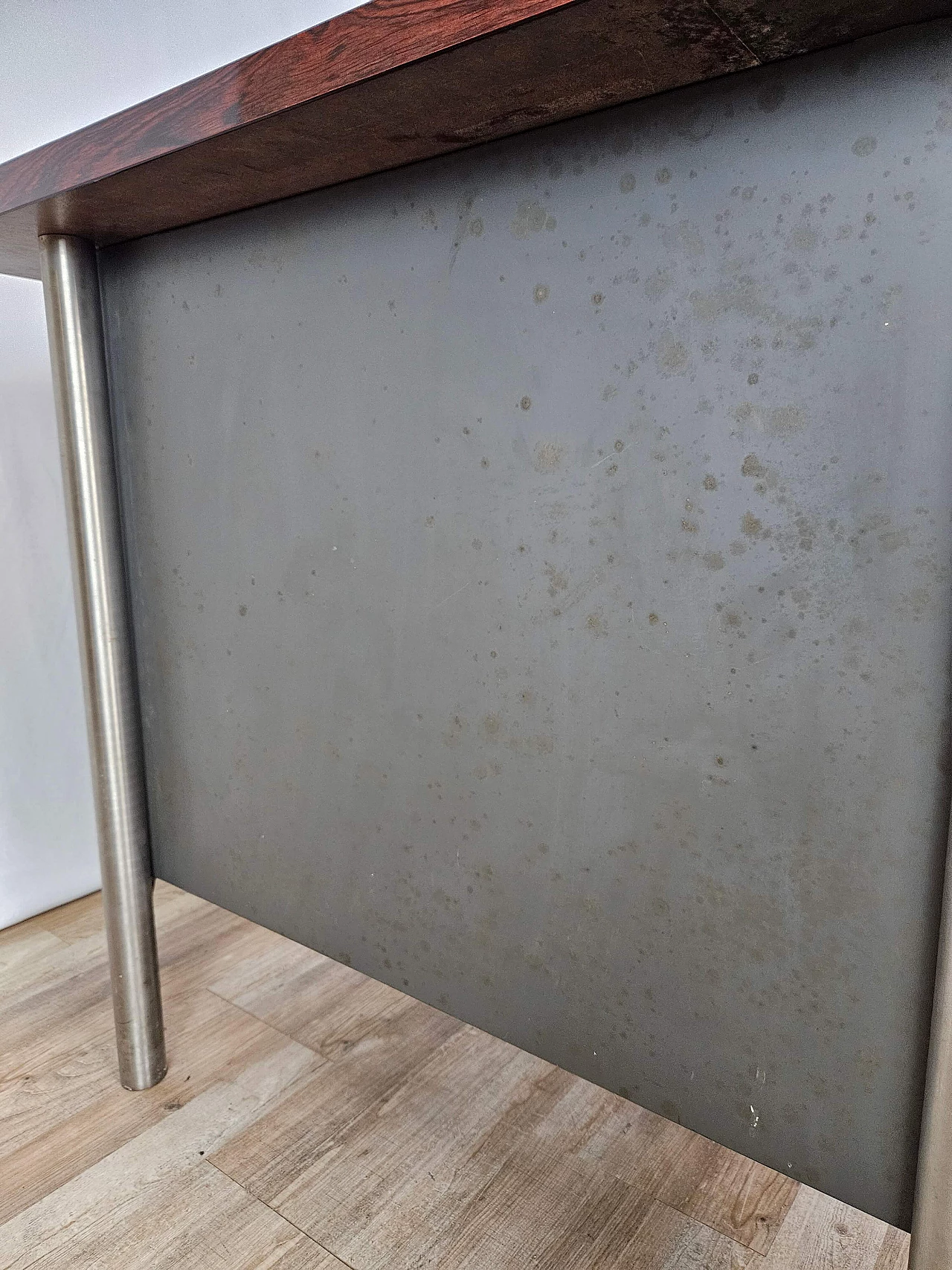 Executive desk with rosewood laminate top by Mobiltecnica Torino, 1970s 14