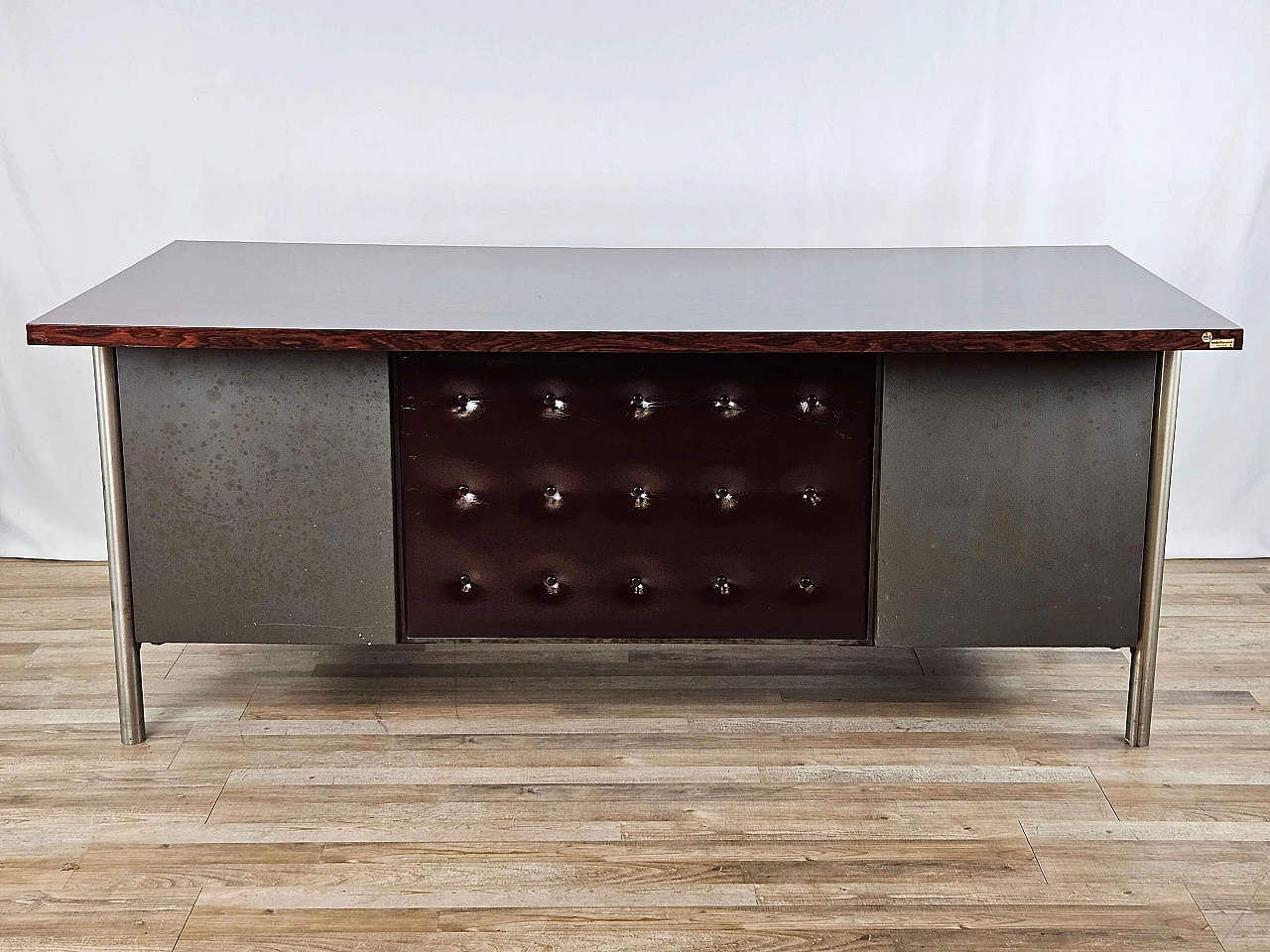 Executive desk with rosewood laminate top by Mobiltecnica Torino, 1970s 34