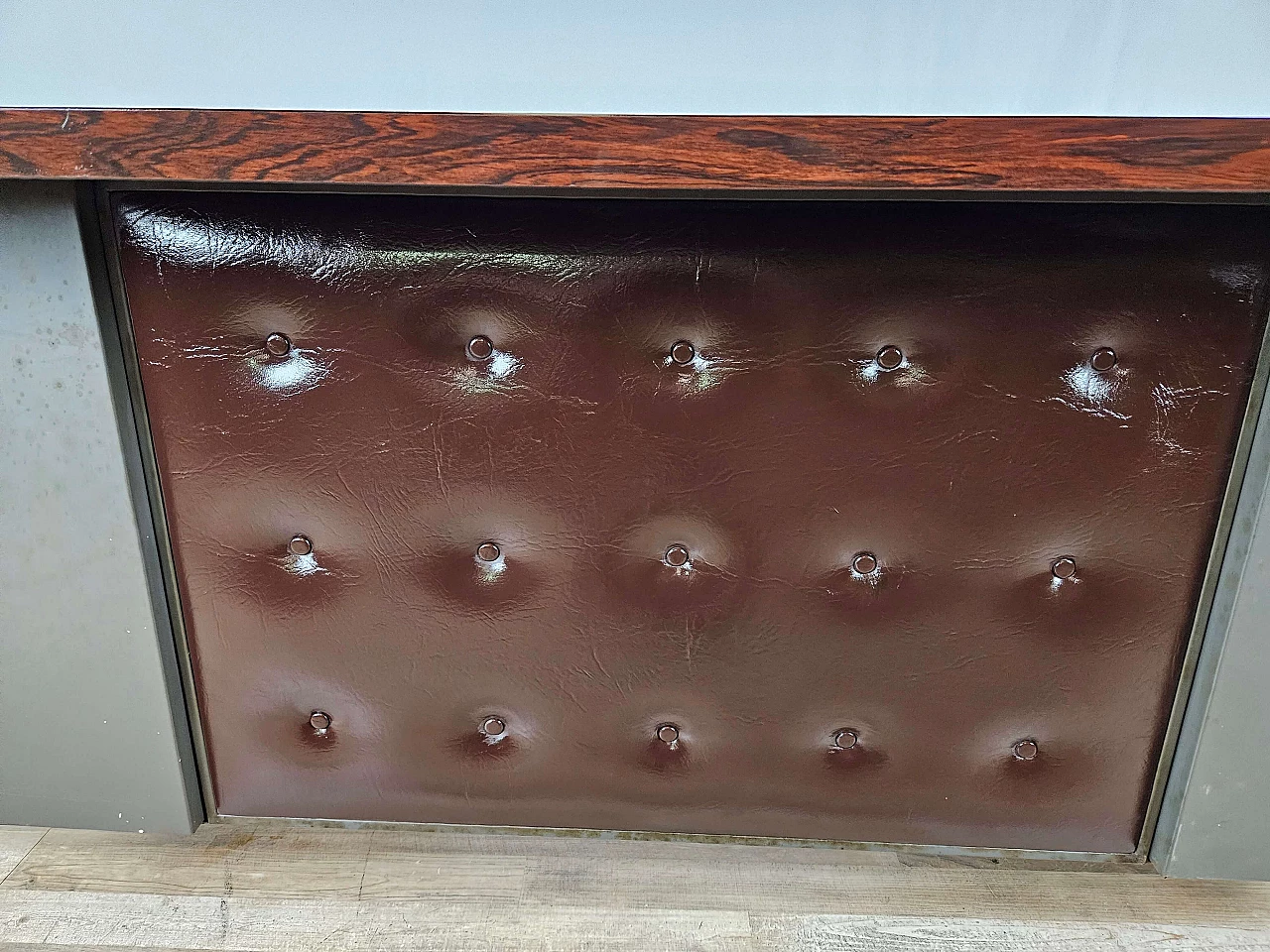 Executive desk with rosewood laminate top by Mobiltecnica Torino, 1970s 42