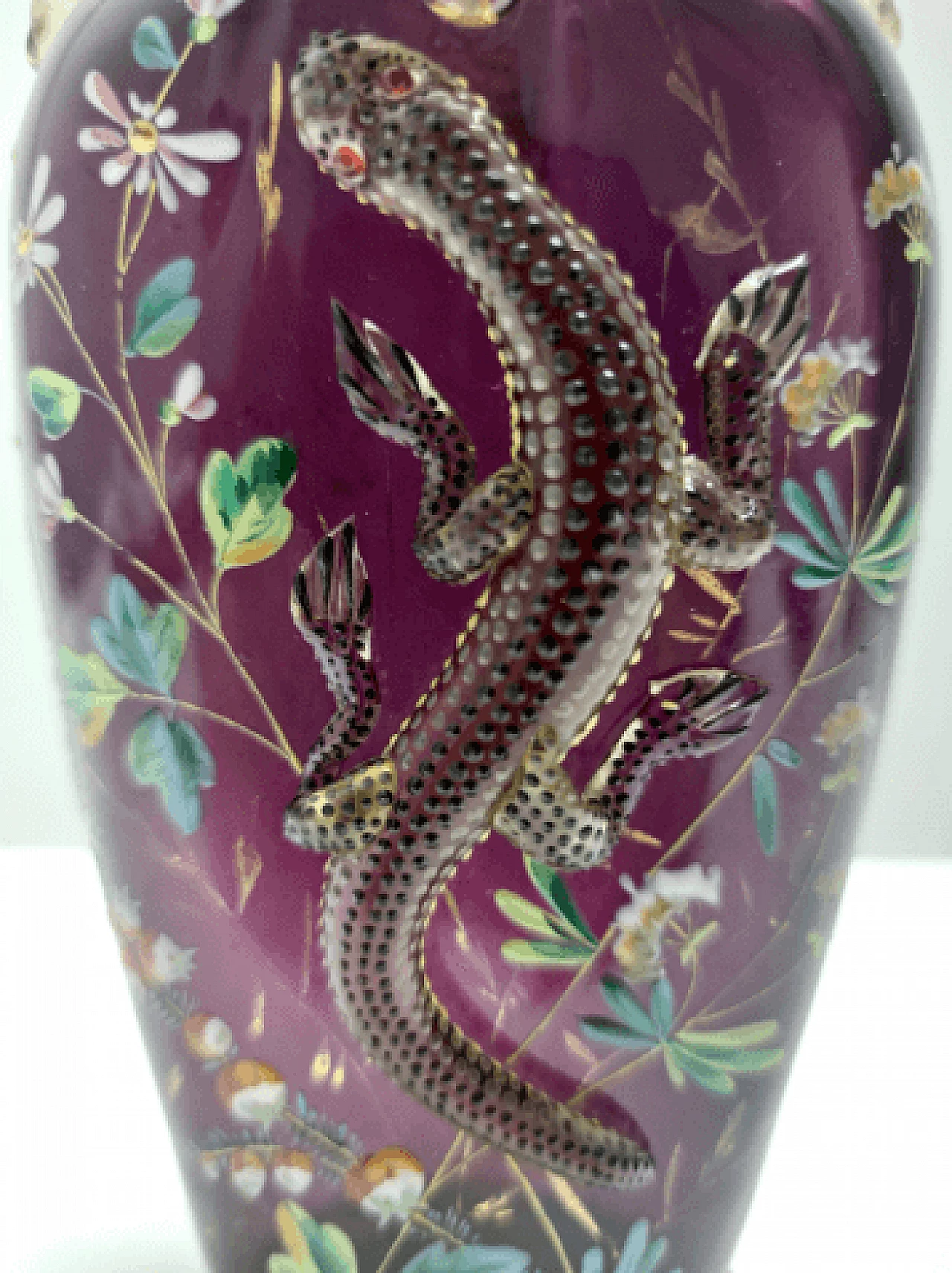 Amethyst blown glass vase with salamander, late 19th century 8