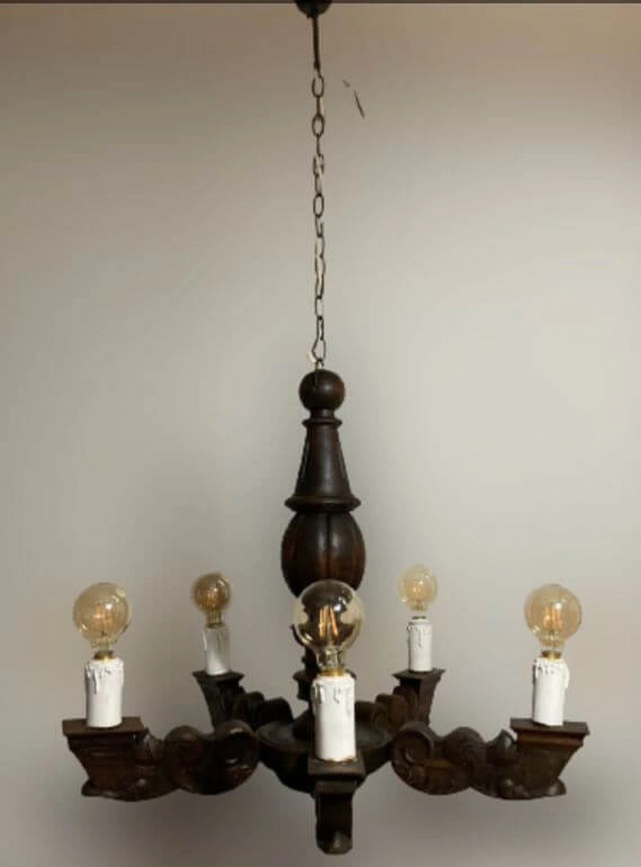 Carved wooden chandelier in Renaissance style, 19th century 1