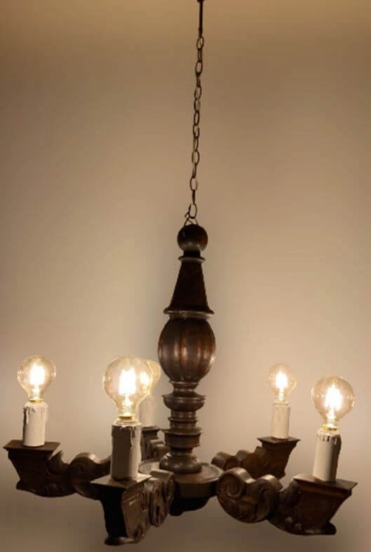 Carved wooden chandelier in Renaissance style, 19th century 4