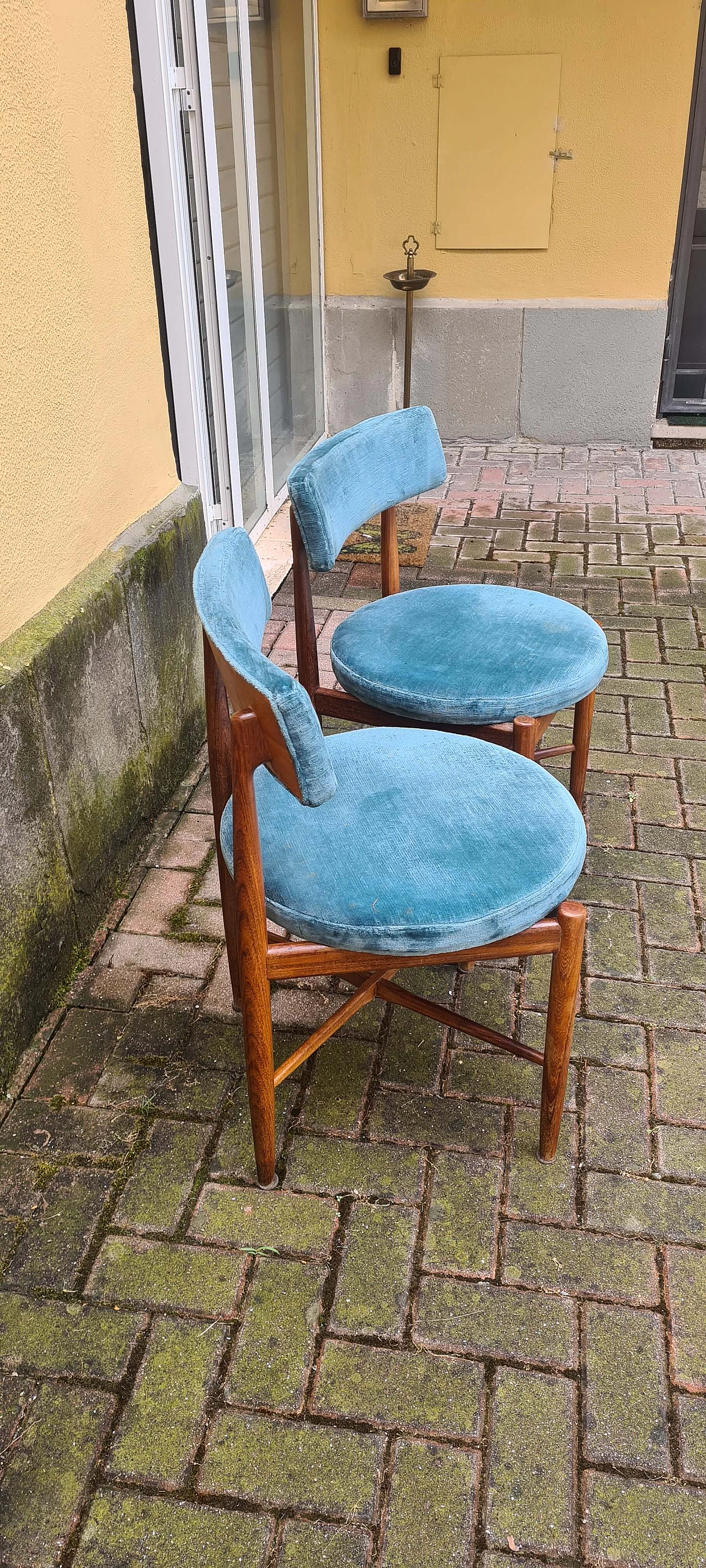 6 Teak chairs by Victor Wilkins for G-Plan, 1960s 2