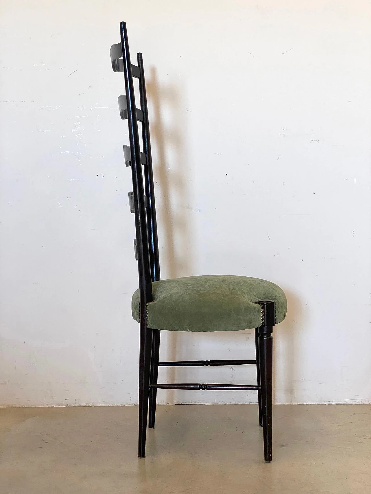 4 Black lacquered wooden chairs, 1960s 5