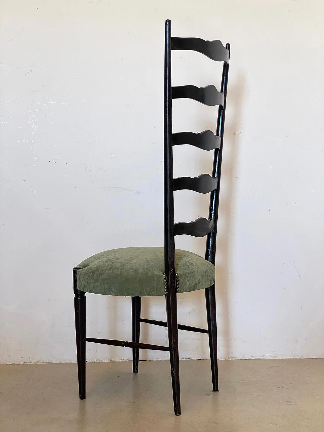 4 Black lacquered wooden chairs, 1960s 8