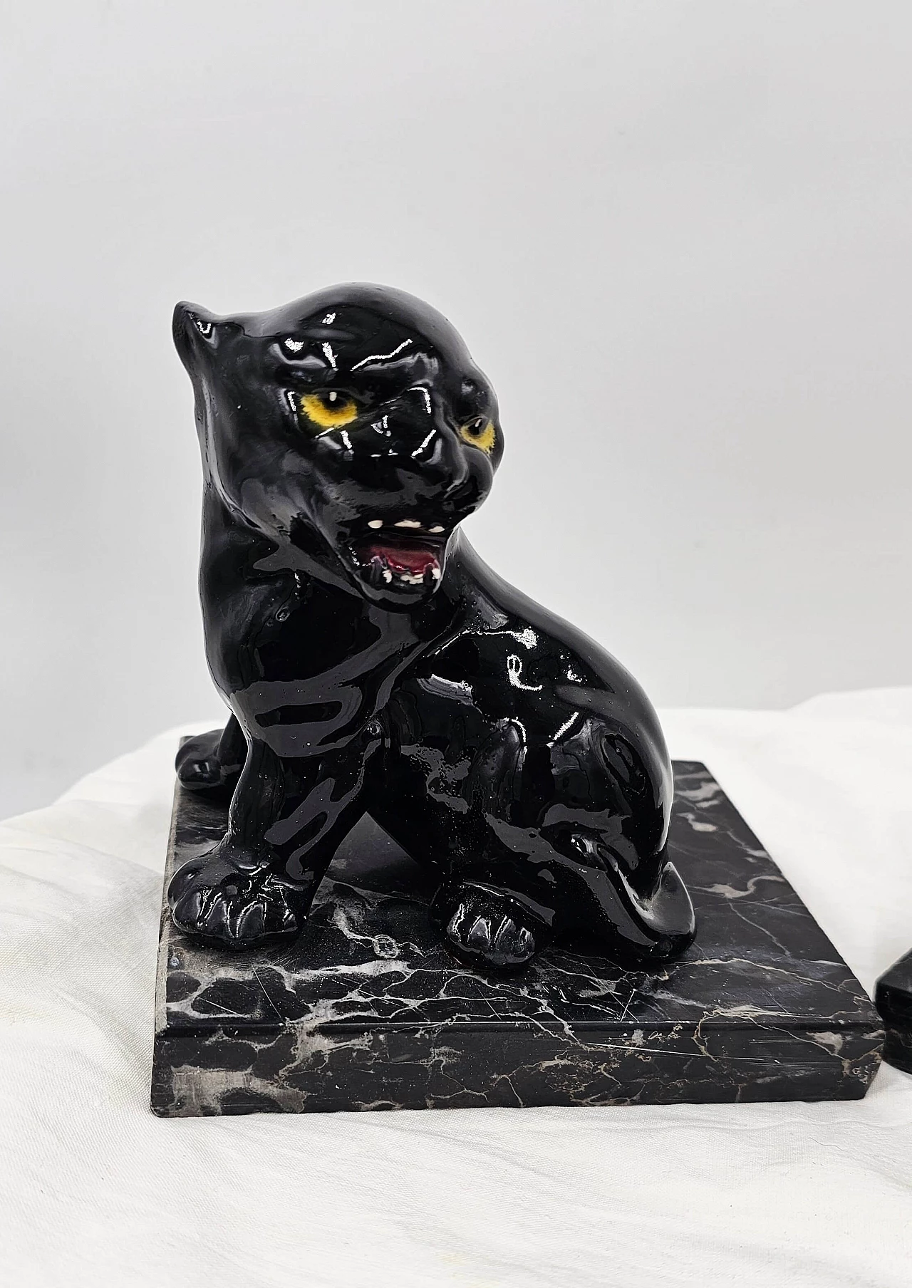 Pair of ceramic and marble bookends with panther cubs, 1930s 4