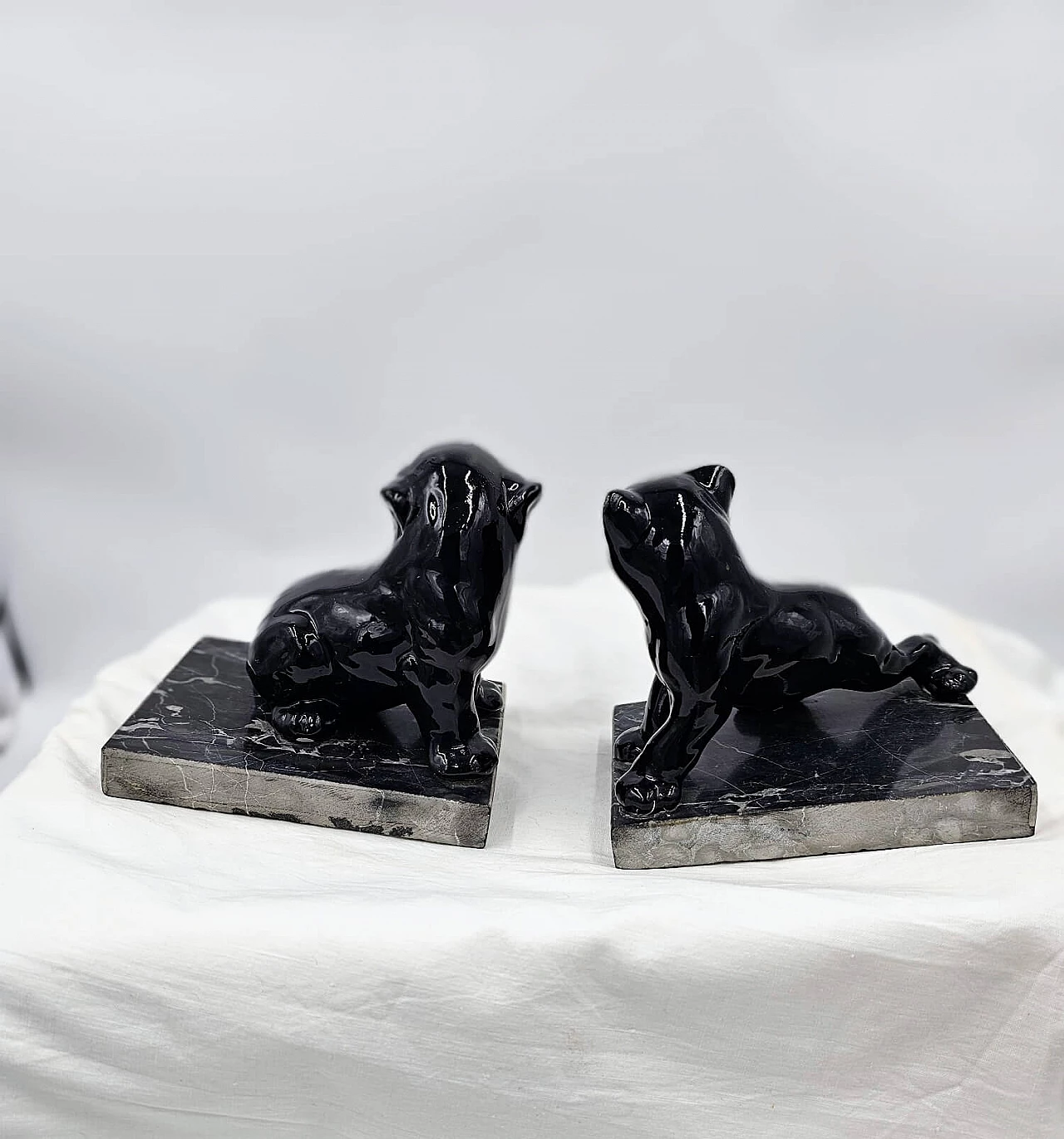 Pair of ceramic and marble bookends with panther cubs, 1930s 6