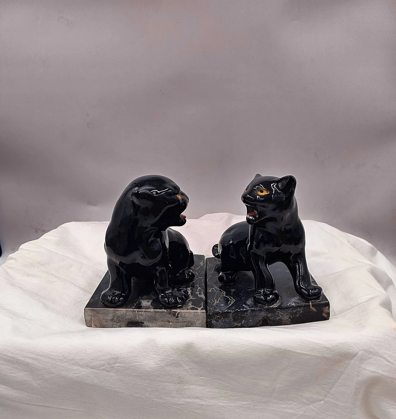 Pair of ceramic and marble bookends with panther cubs, 1930s 16