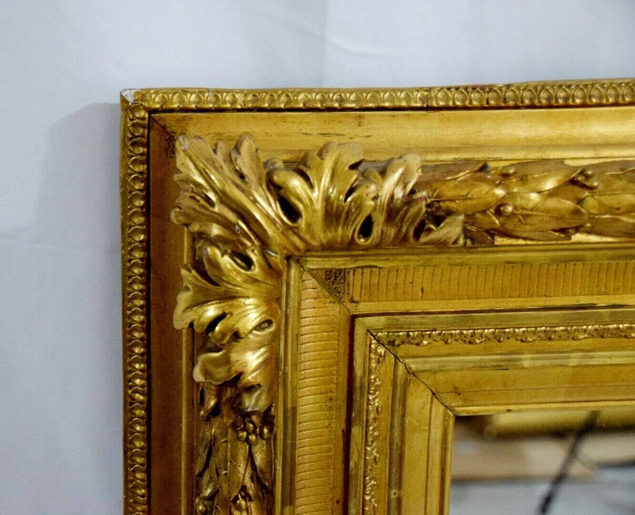 Specchio Neoclassico francese in legno dorato e gesso, '800 1