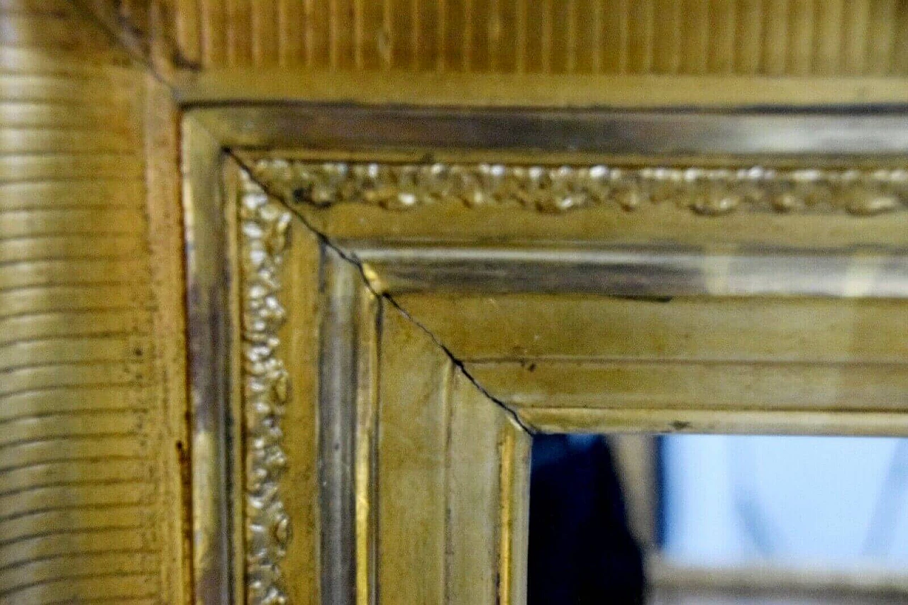 Specchio Neoclassico francese in legno dorato e gesso, '800 10