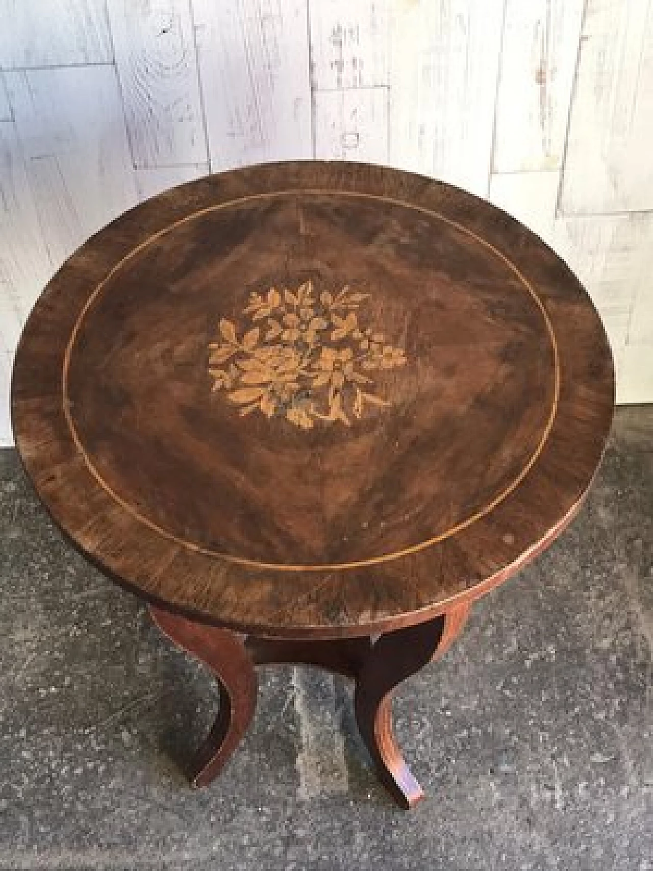 Baroque style round inlaid solid walnut side table, late 19th century 2