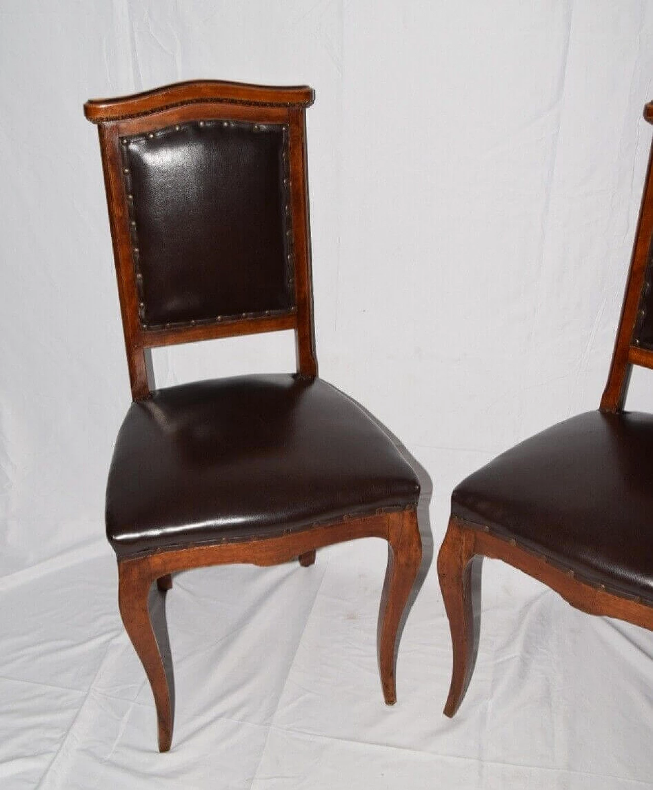 Pair of Direttorio chairs in walnut with brown leather upholstery, 19th century 3