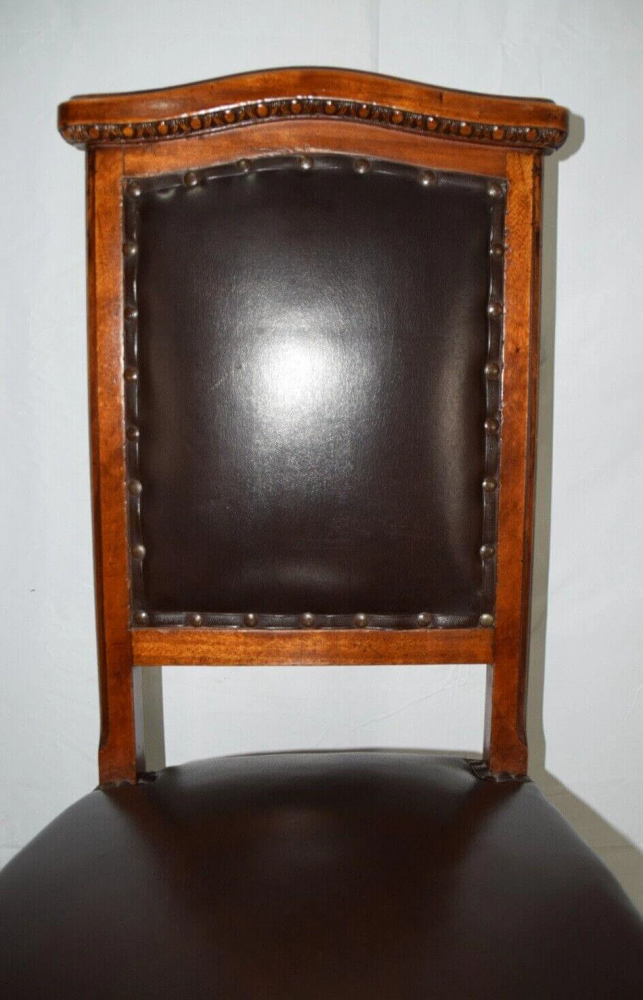 Pair of Direttorio chairs in walnut with brown leather upholstery, 19th century 5