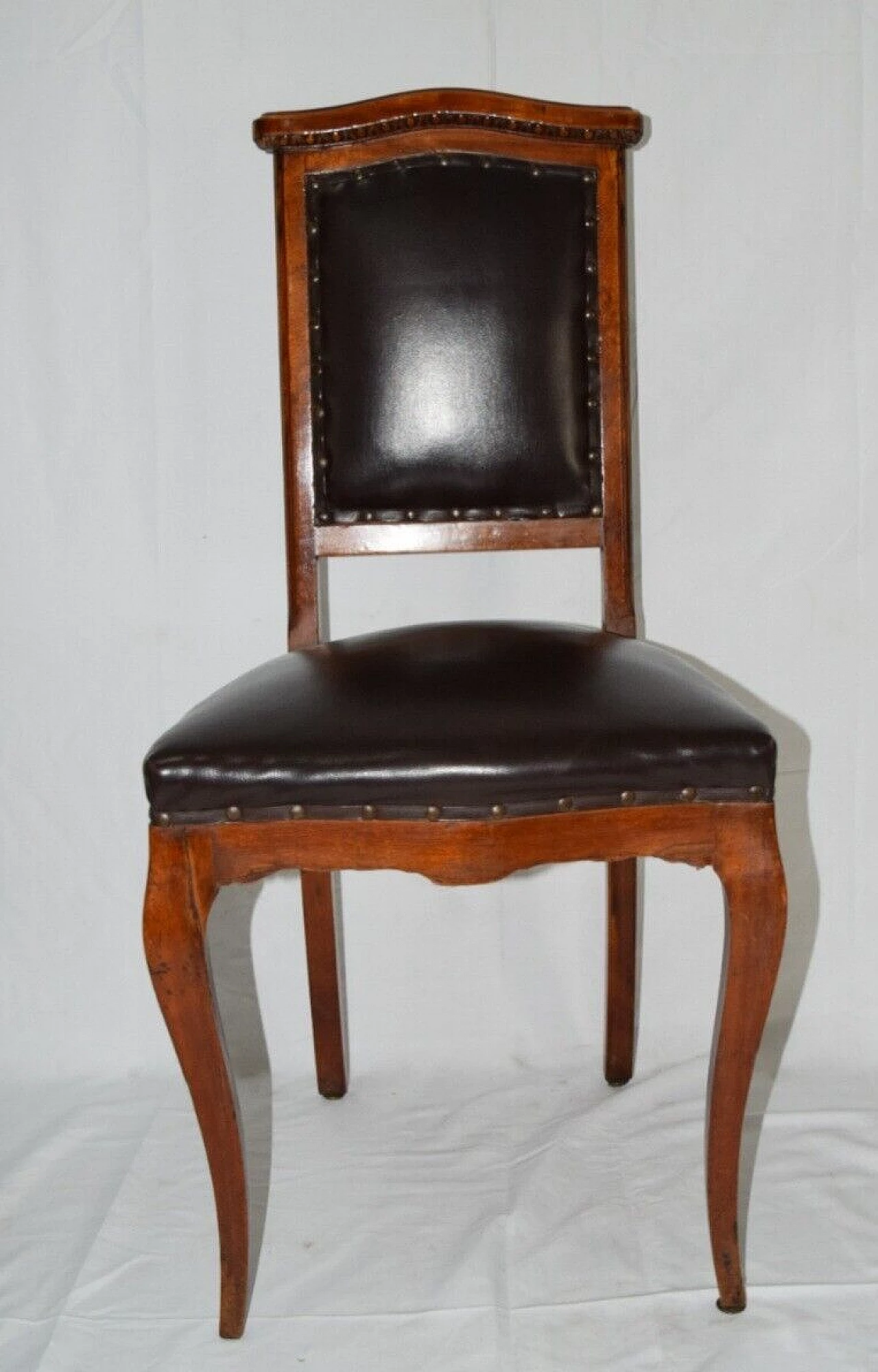 Pair of Direttorio chairs in walnut with brown leather upholstery, 19th century 6