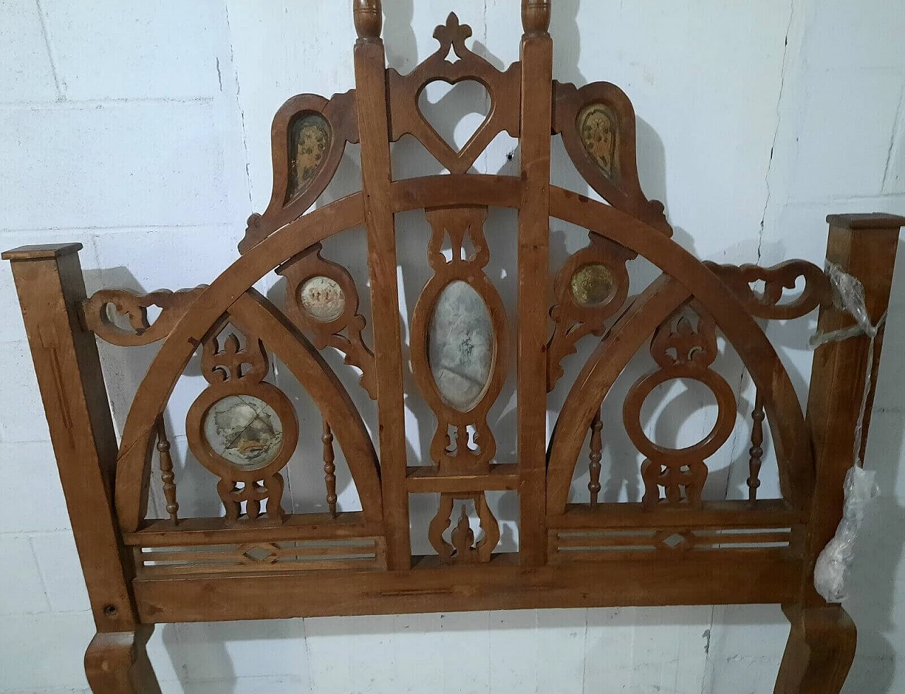 Walnut bed in Gothic style with marble and stone inlays, 19th century 6